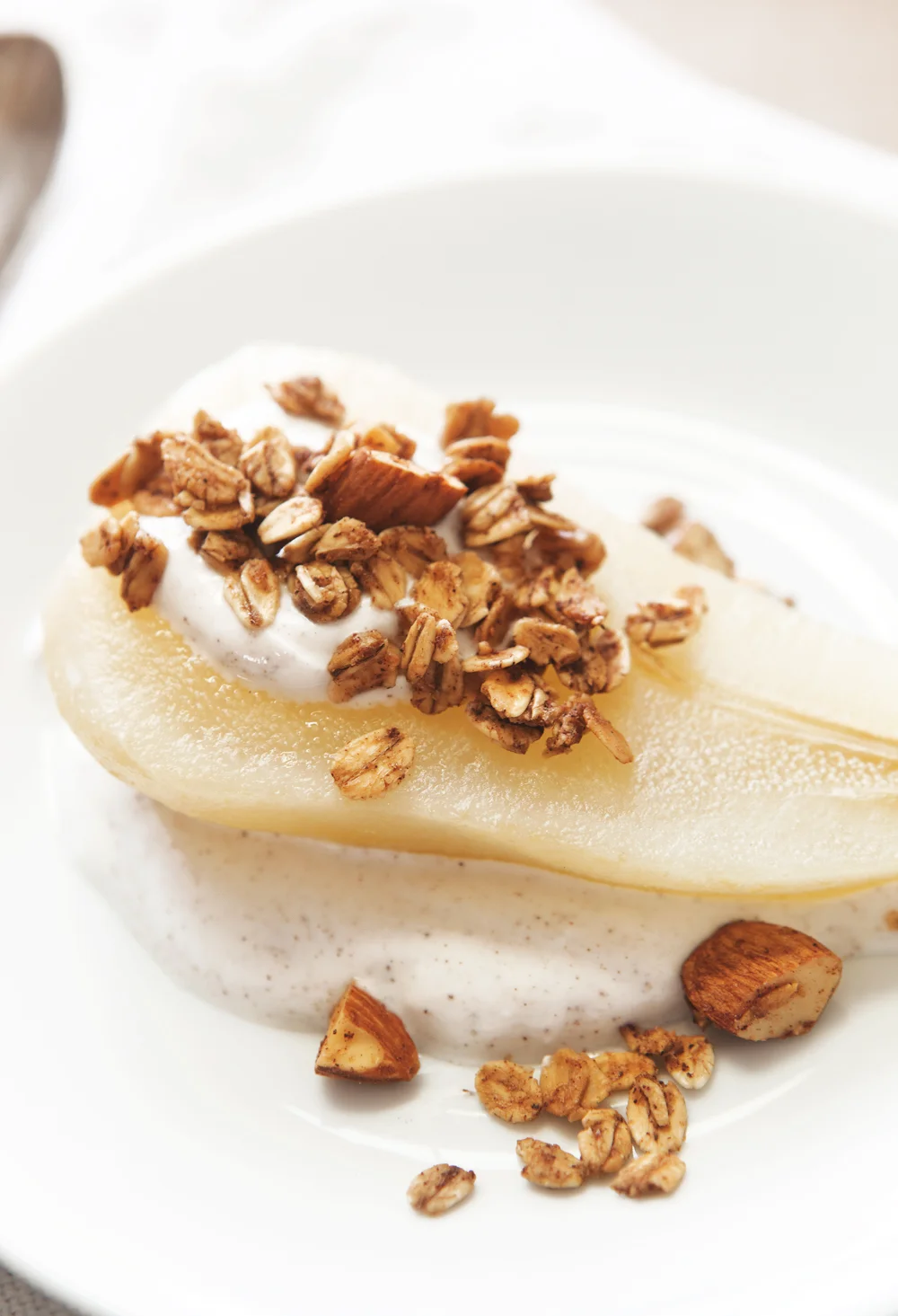 poached-pears-with-granola_03.jpg