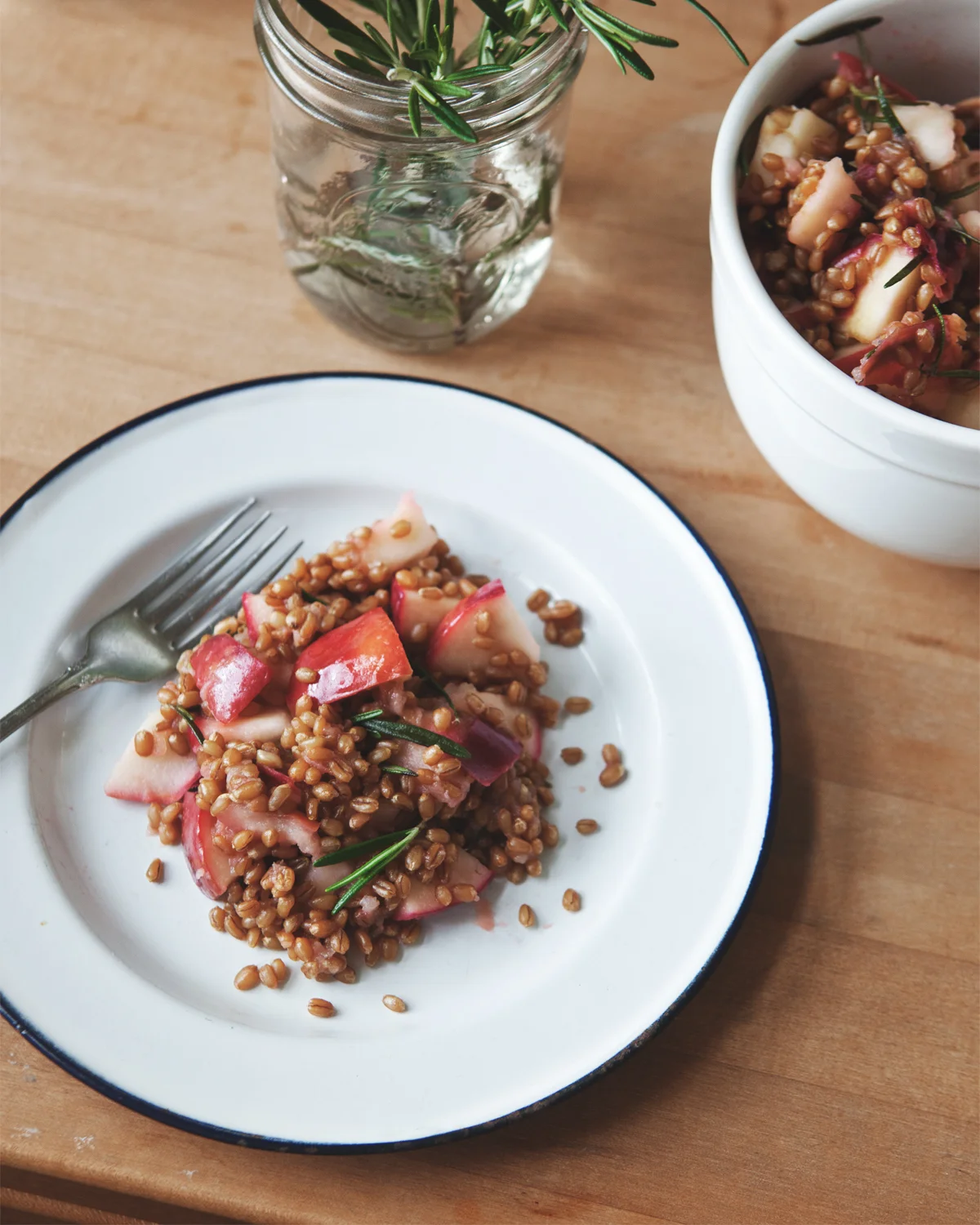Warm-Rosemary-Apple-Wheatberry-Salad_05.jpg
