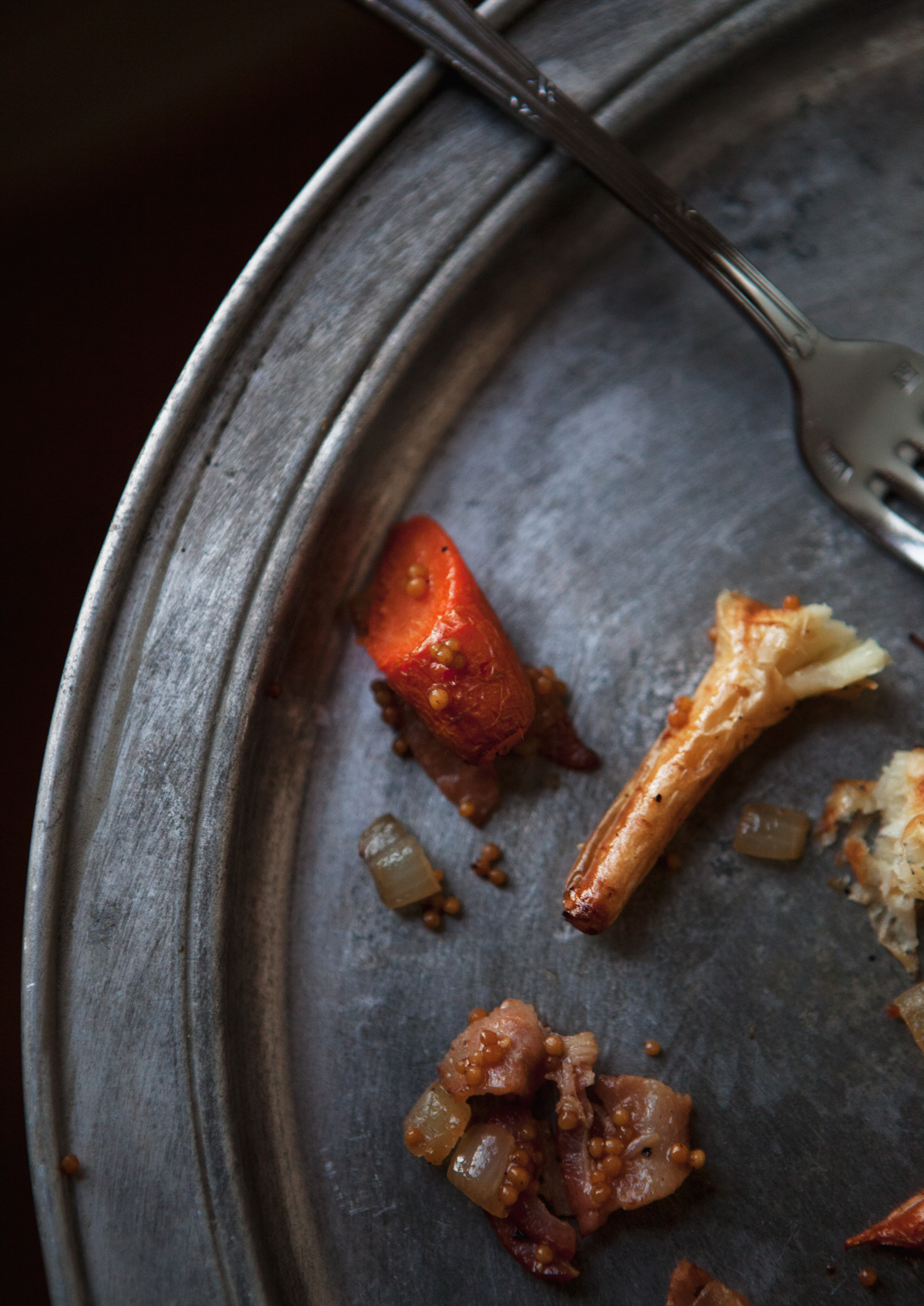 roasted-parsnips-and-carrots-with-bacon-vinaigrette_0095.jpg
