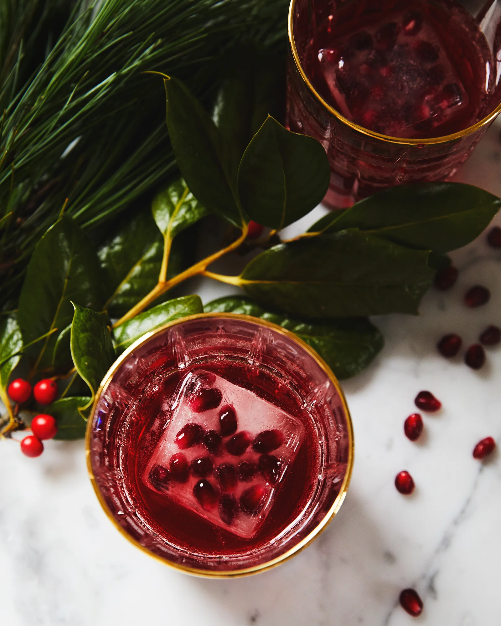 Happy-Holiday-Cocktail3347_02.jpg