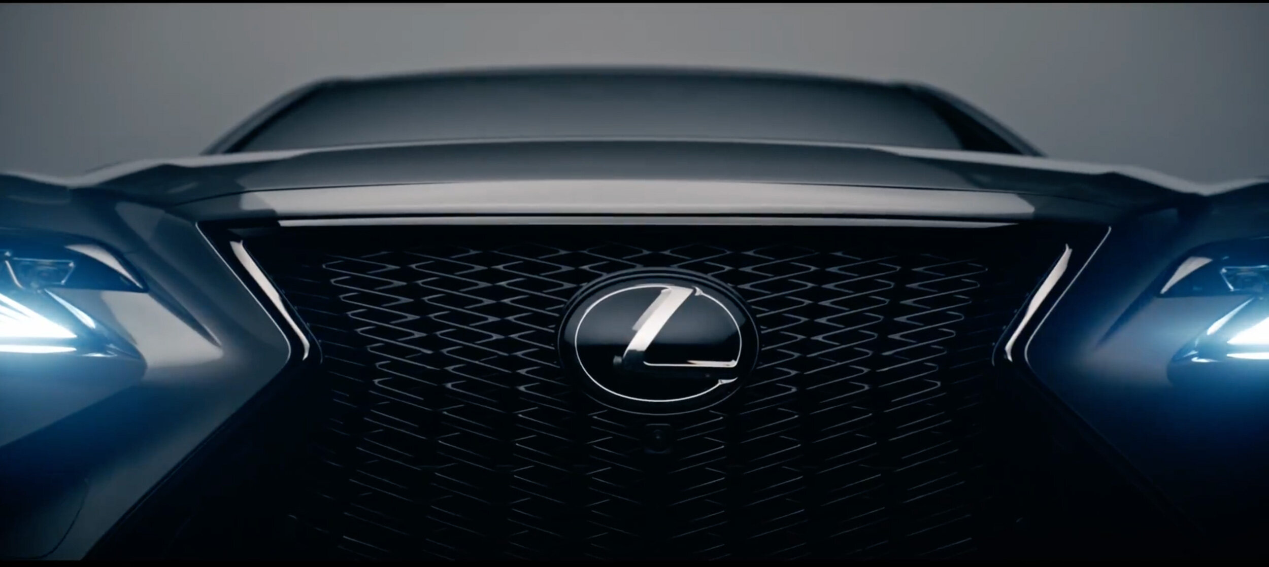 Lexus LS 500: "Power of Ten"