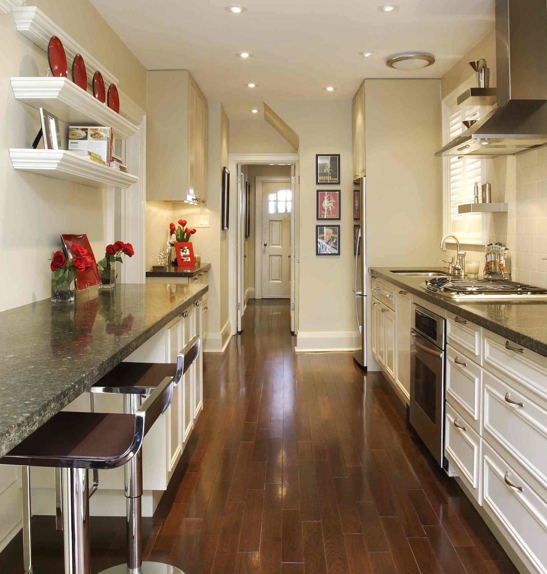 Kitchen_Whole_2.jpg