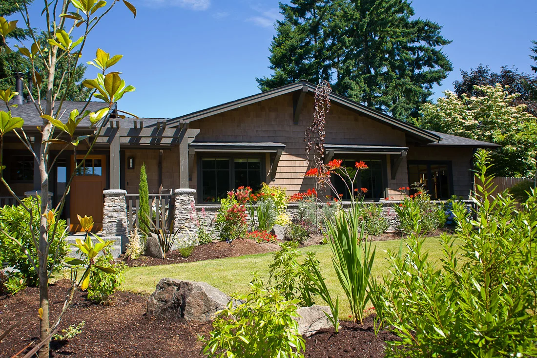mercer-island-remodel-exterior-front-landscape-architecture-seattle-paul-moon-design-4.jpg