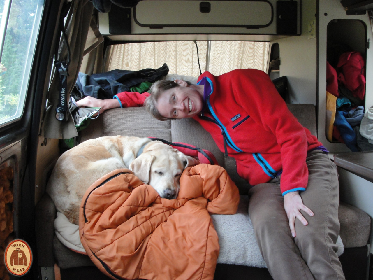 wornwear :
Still Going Strong. Bindy Beck-Myer. Bend, Oregon. Bindy Beck-Myer and her twenty-eight year old fleece that she wears today on the regular. If you don’t believe us, watch this video . It’s an amazing testament to how our stories travel with us in the garments we wear.