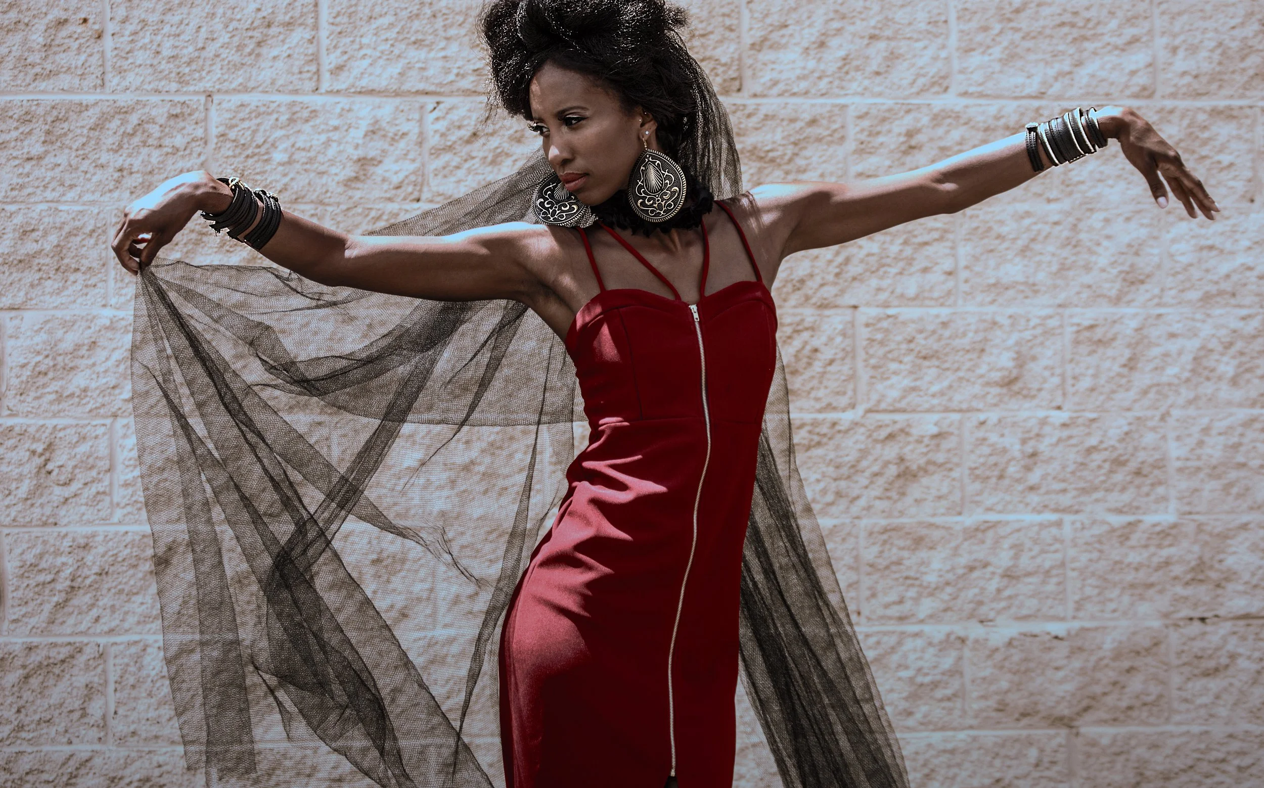 Black & Gold Fashions model Jessica  (7).jpg