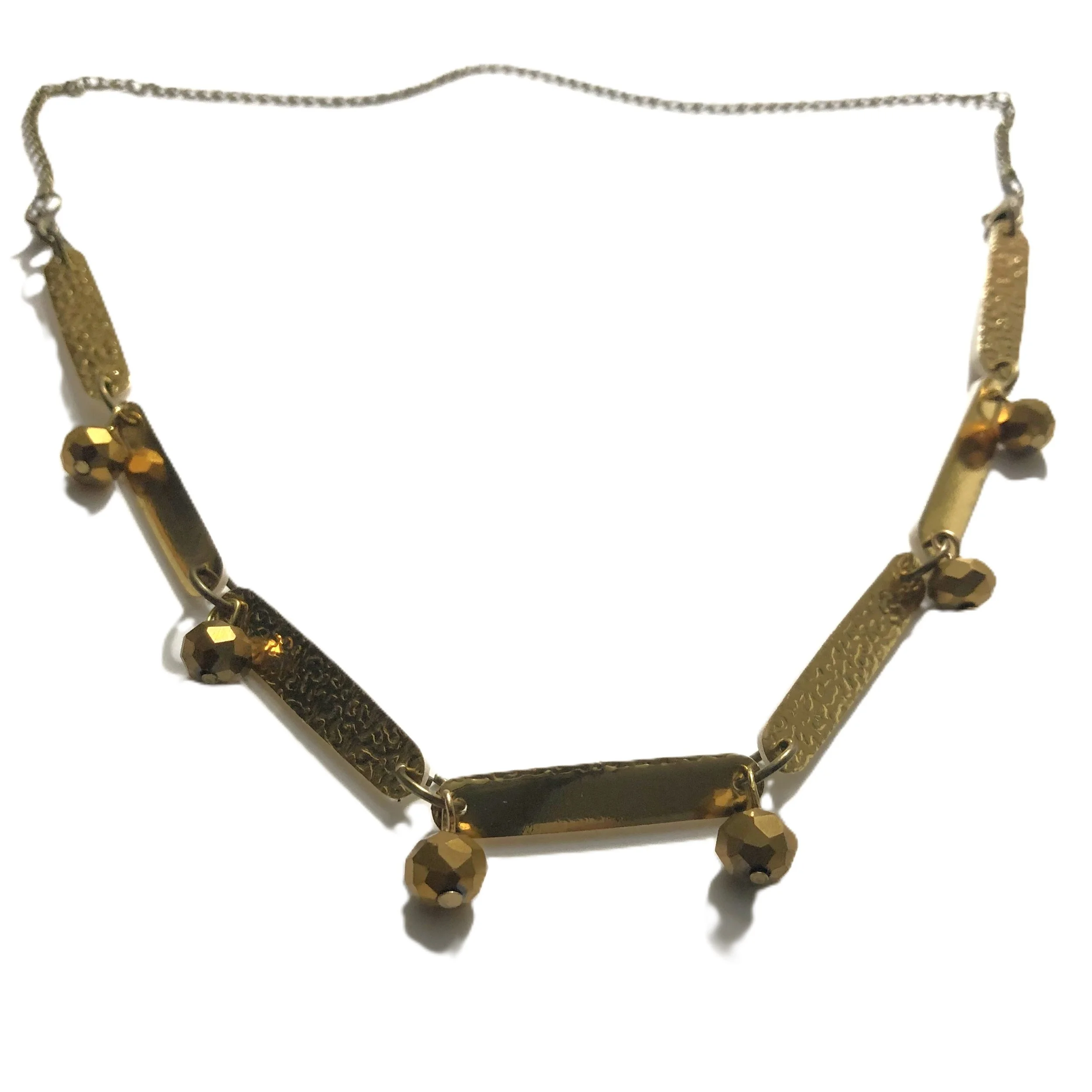 Shiny gold necklace design with beads