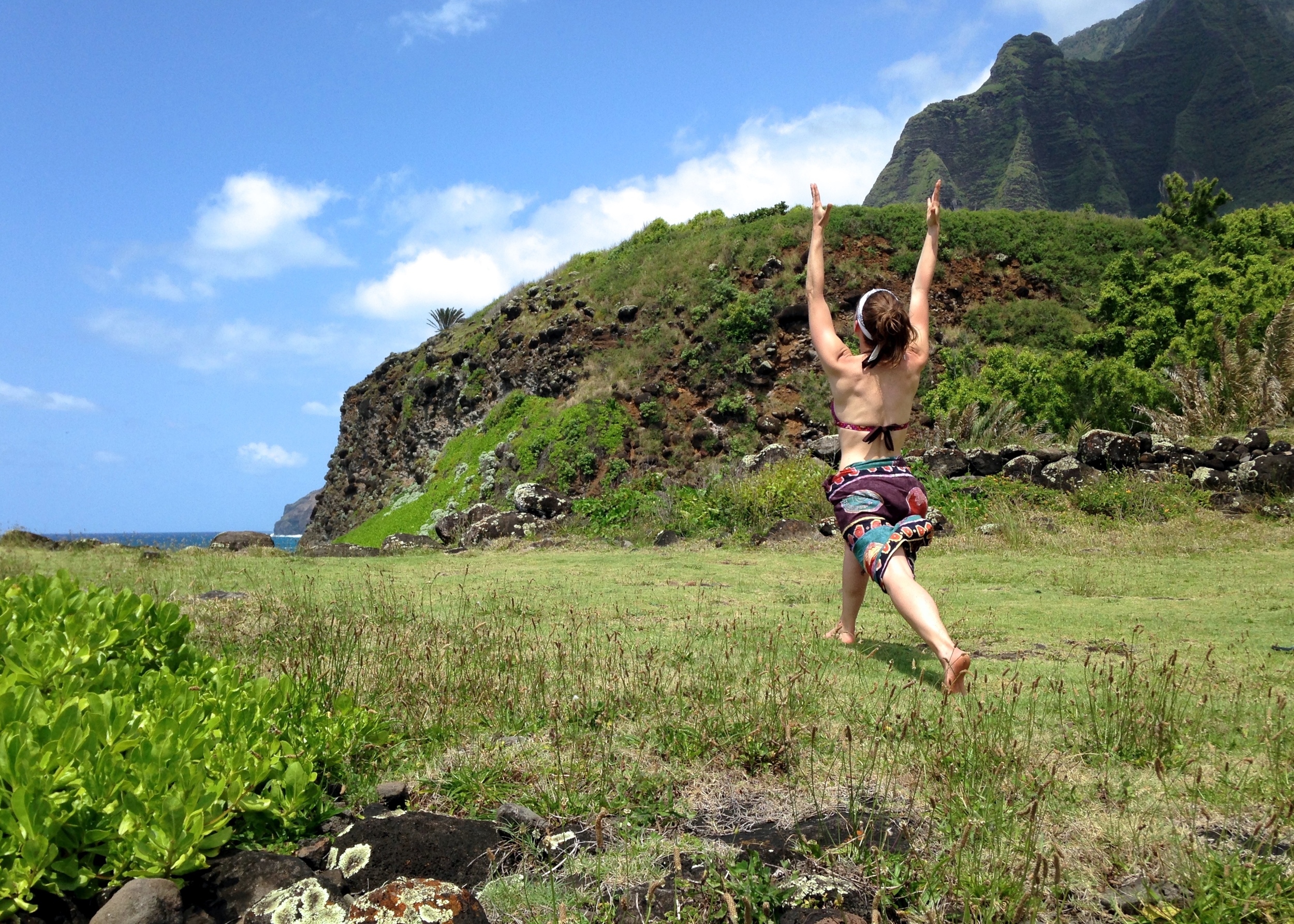 High lunge @ Kalalau Beach
