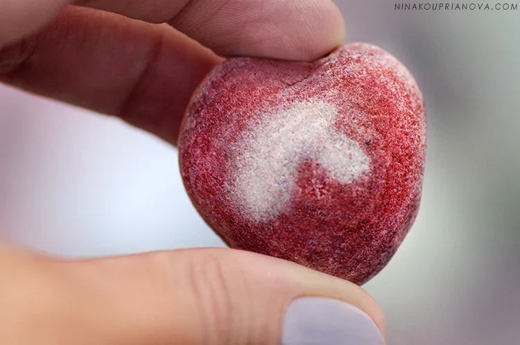 hands and heart stone 750 px url.jpg