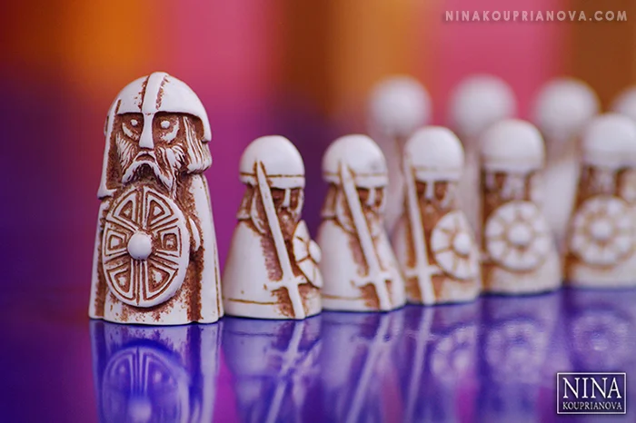 vikings 700 px with logo and url.jpg