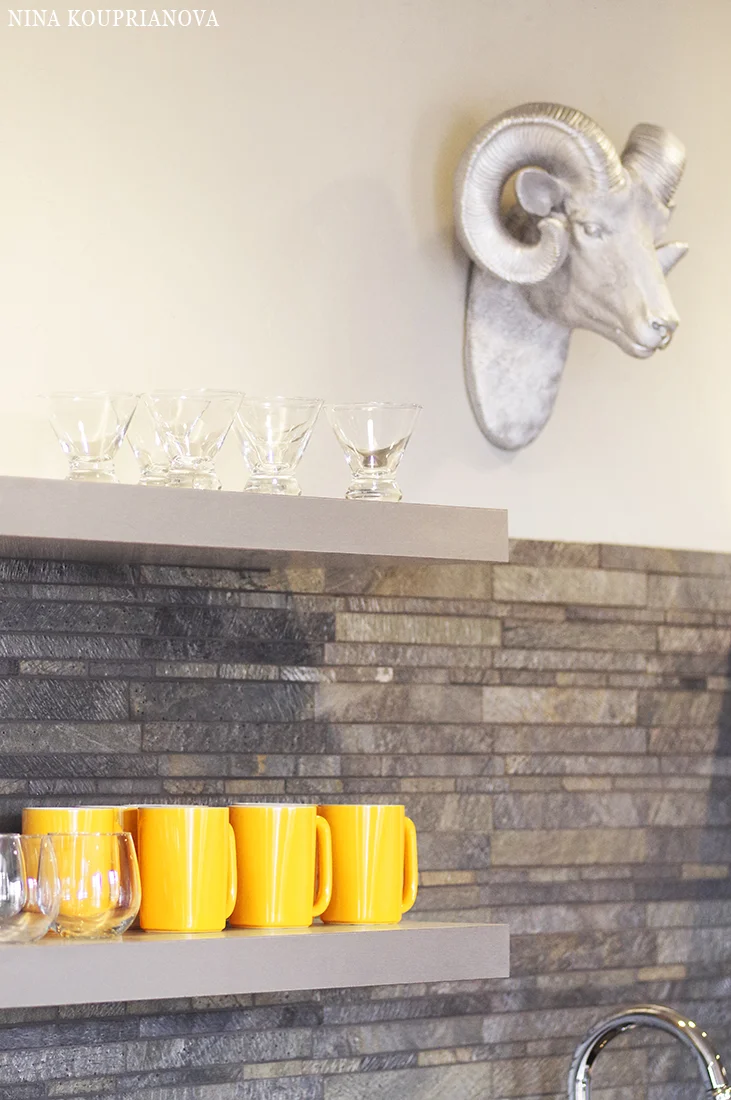 22 lupfer unit B kitchen detail 1200 nk.jpg
