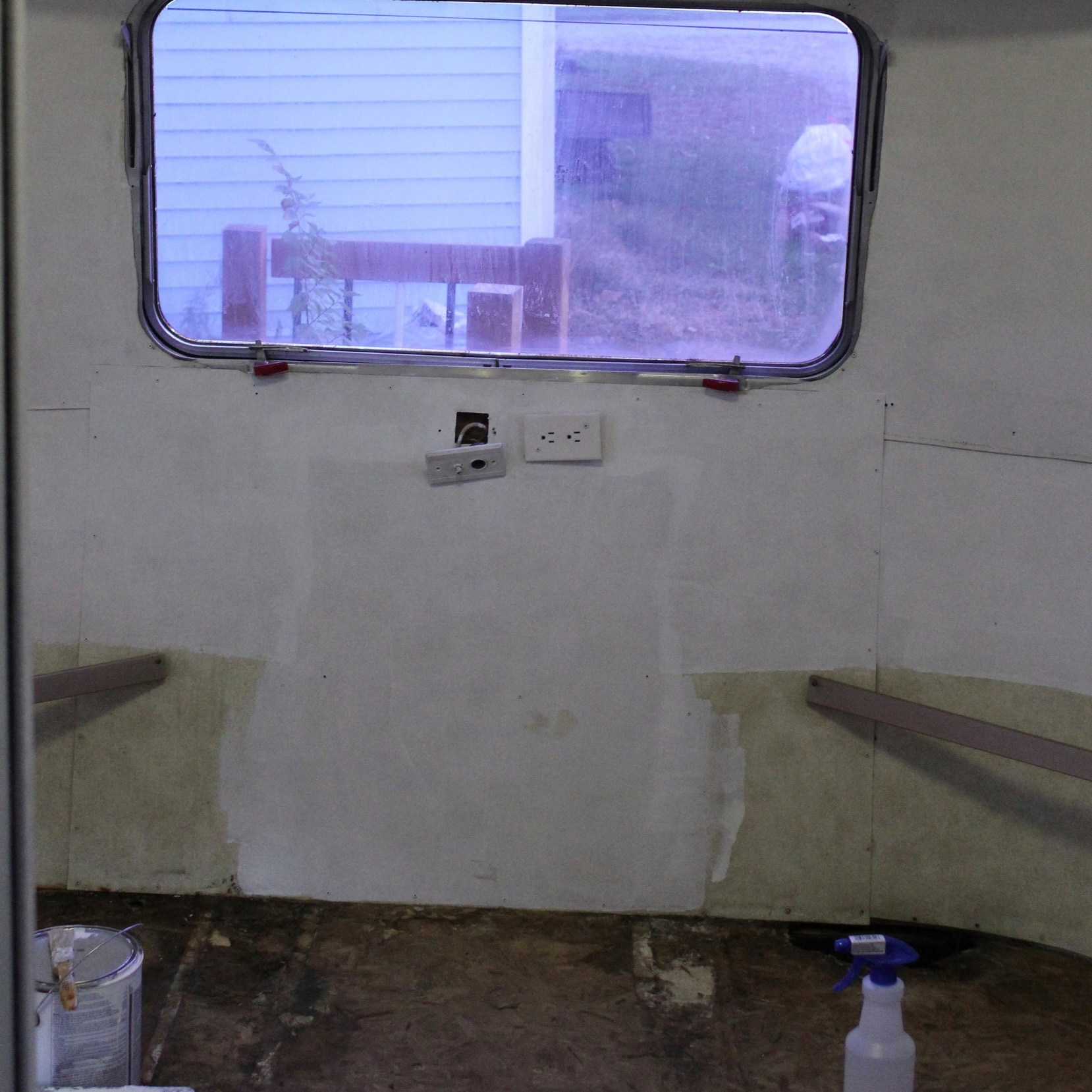 The back bedroom... a blank canvas.