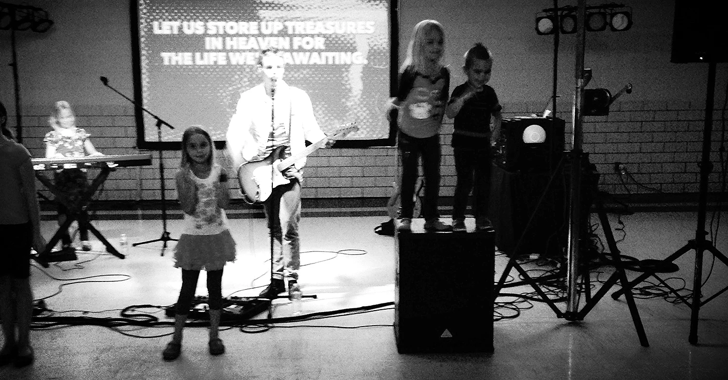 Front Page News in ET News-Report