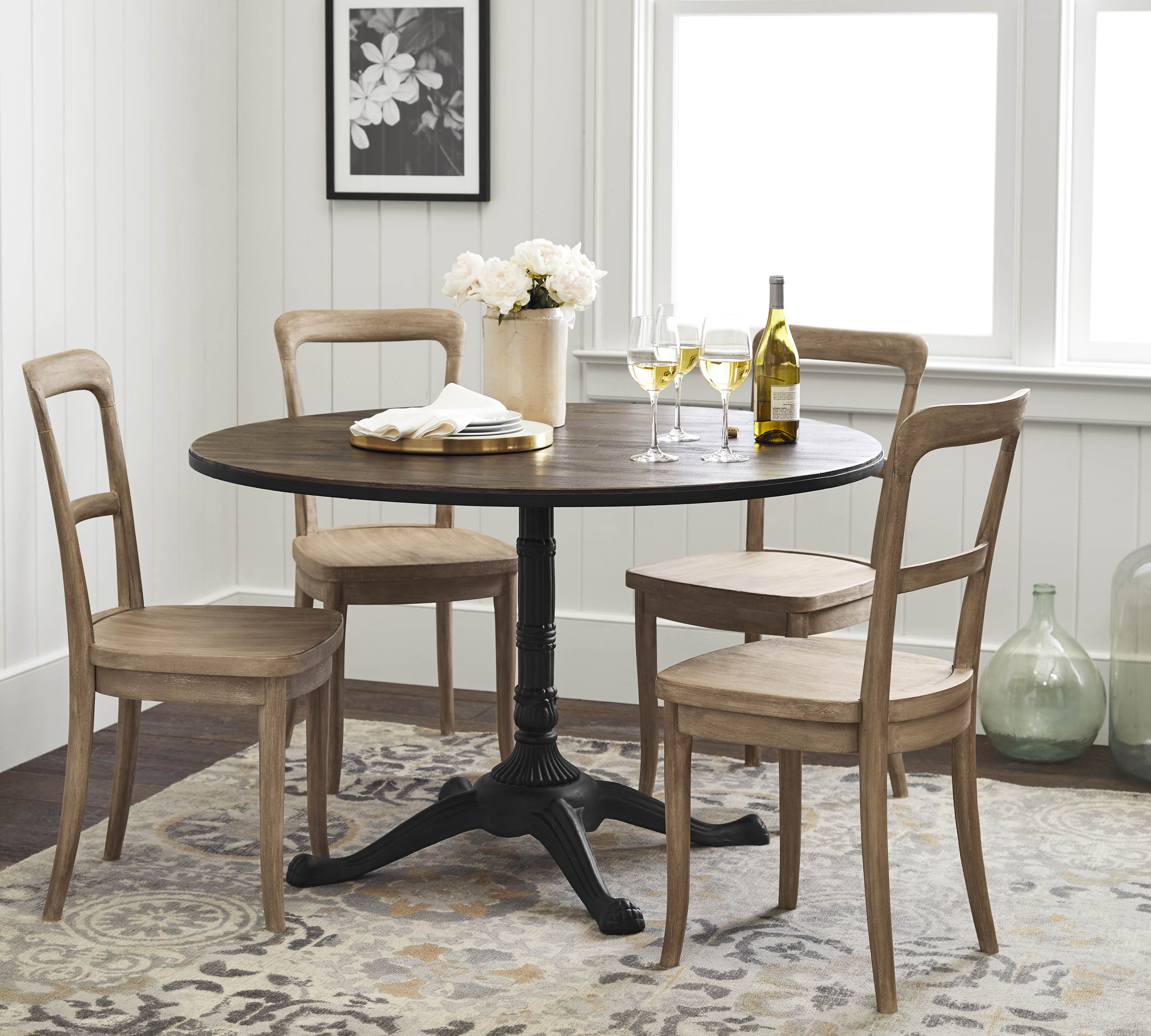 RaeBistroTable_ClineChairs_PIP_388.jpg