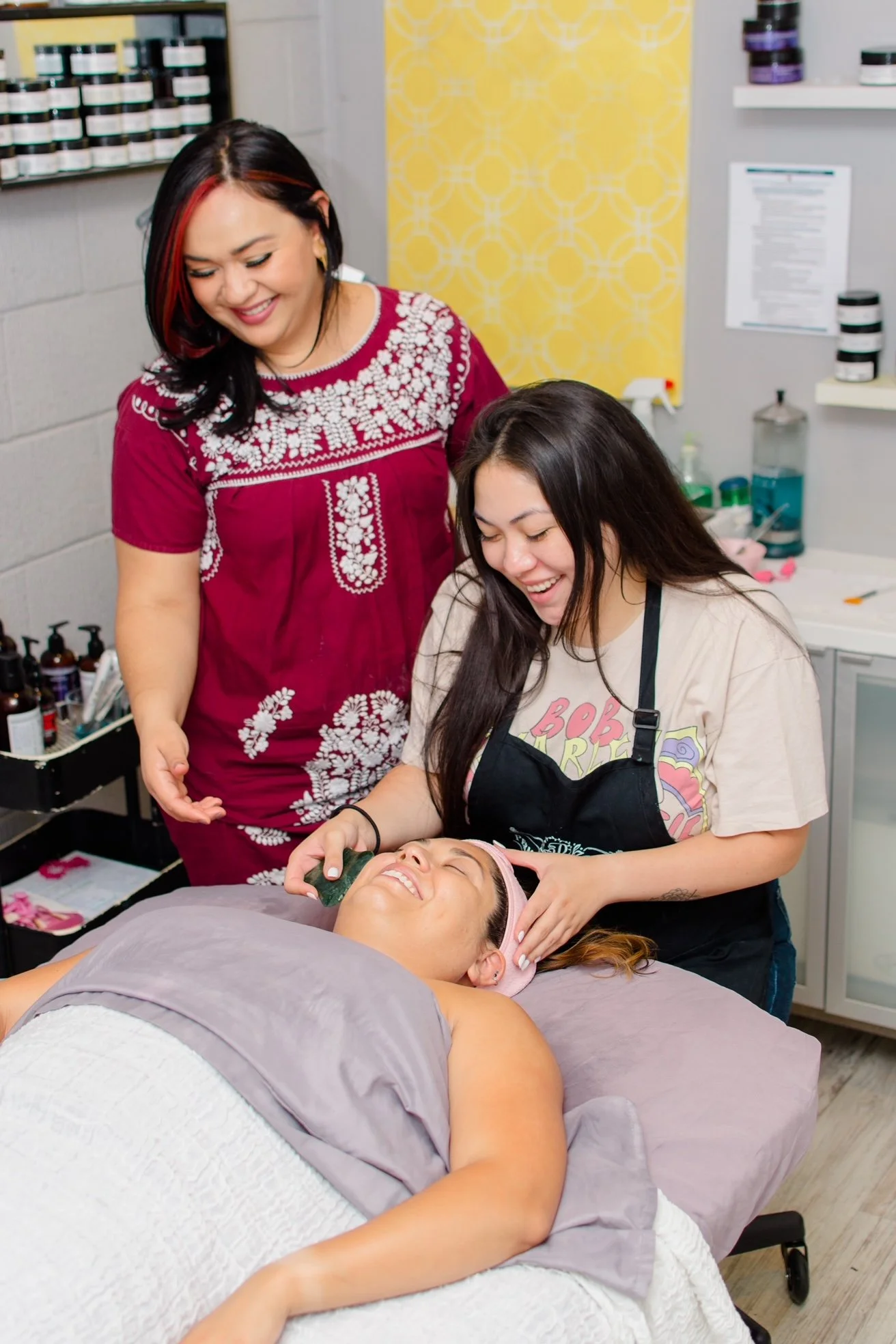 Tucson's best facials, lashes, waxing,Gua Sha and massage, Skinology