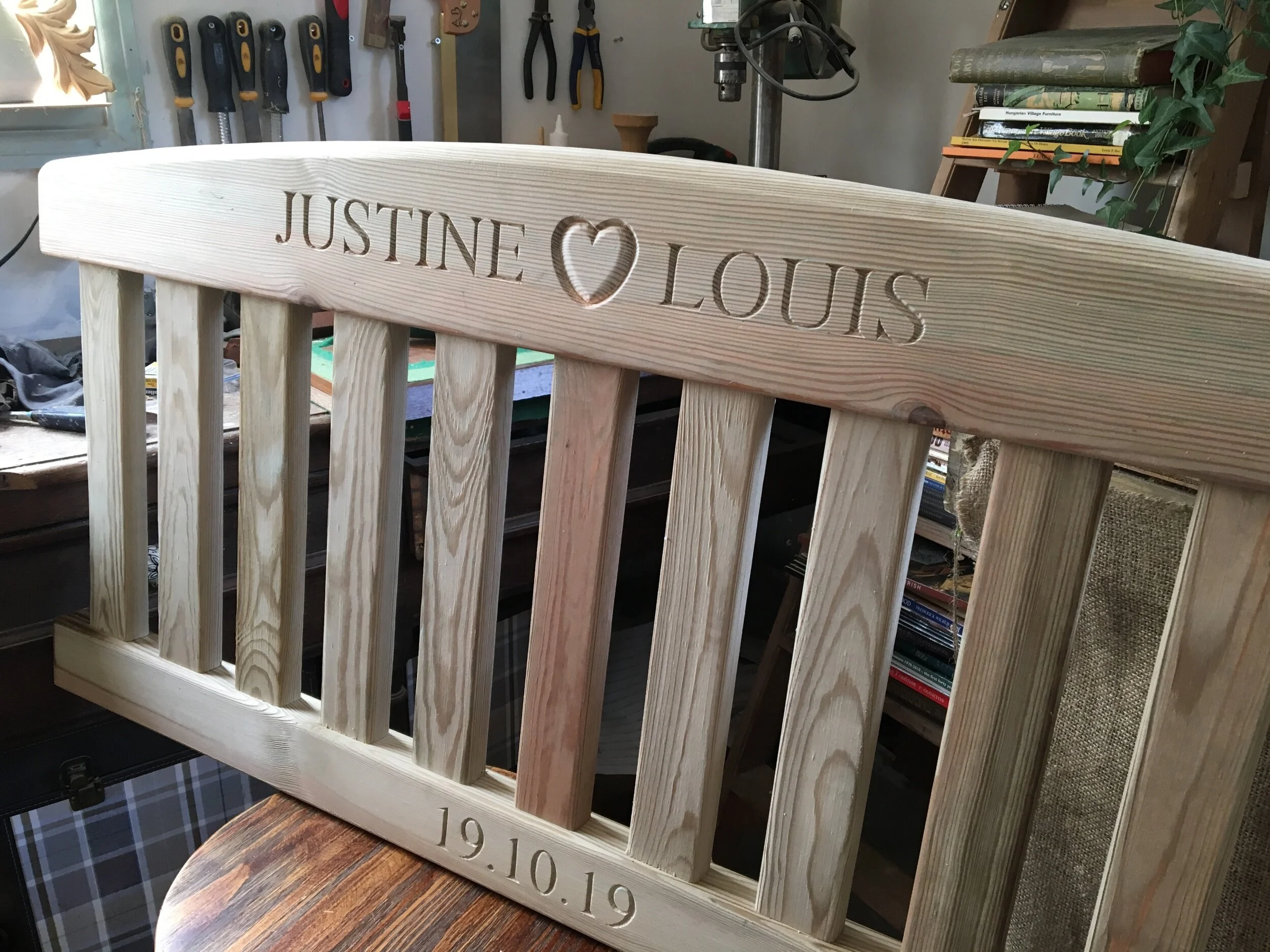 A wedding gift destined for France