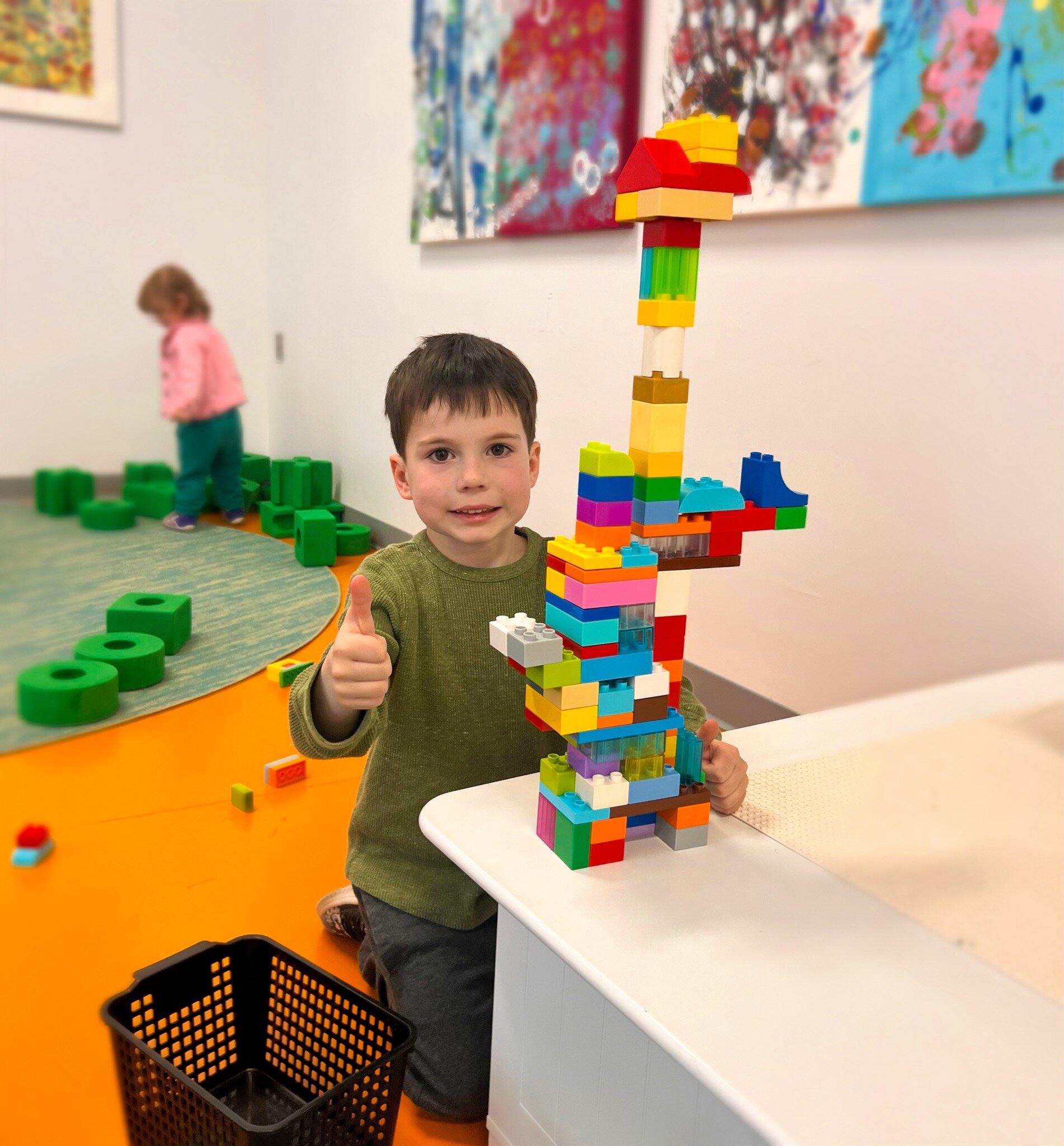 SO many fun and simple activities in the LAVAN FAMILY ART GALLERY!! From legos to foam blocks, imagination is the beginning of creation!!
✨
Click our link in bio for more info on memberships!
✨
#discoverwcm 
#WestchesterChildrensMuseum 
#WestchesterF