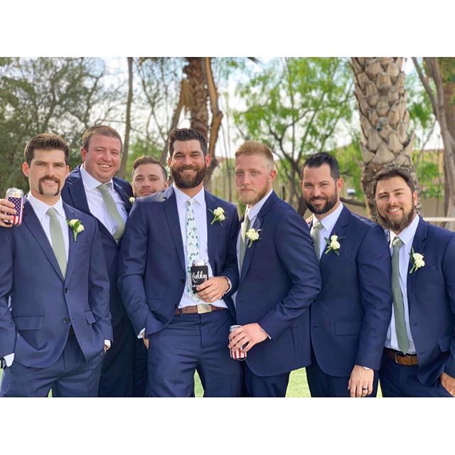 Added a new Boswell to the fam 🤗Could not have asked for a better weekend to celebrate the new chapter in my twin brothers life! #isaboswell #arizona #wedding #brothers #isaboswellbash