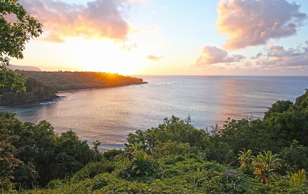 Kaohe Sunset View House {photo from VRBO}