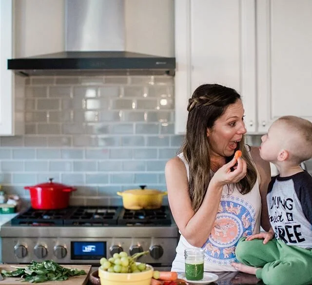TIME FOR A CLEANSE!
.
.
There are many reasons to do a cleanse! We come in contact with hundreds of environmental toxins, fragrances, pesticides, phthalates, industrialized oils and other compounds on a daily basis. Even our negative thoughts get hel