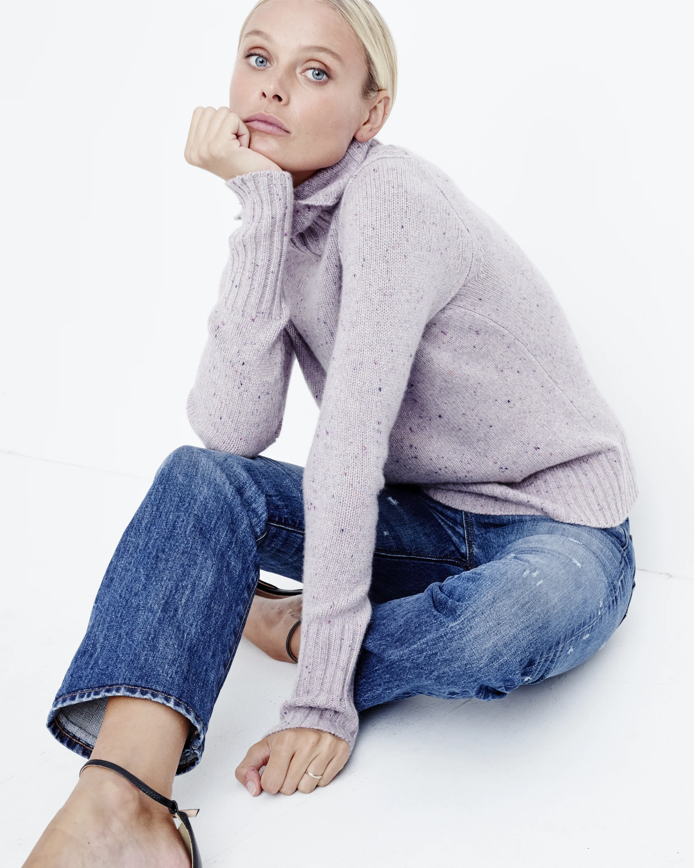 F8547_MS0377_m_CH_HOL16_W_D1_jcrewcashmere_011.jpg