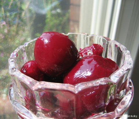 Kentucky beets, skins slipped