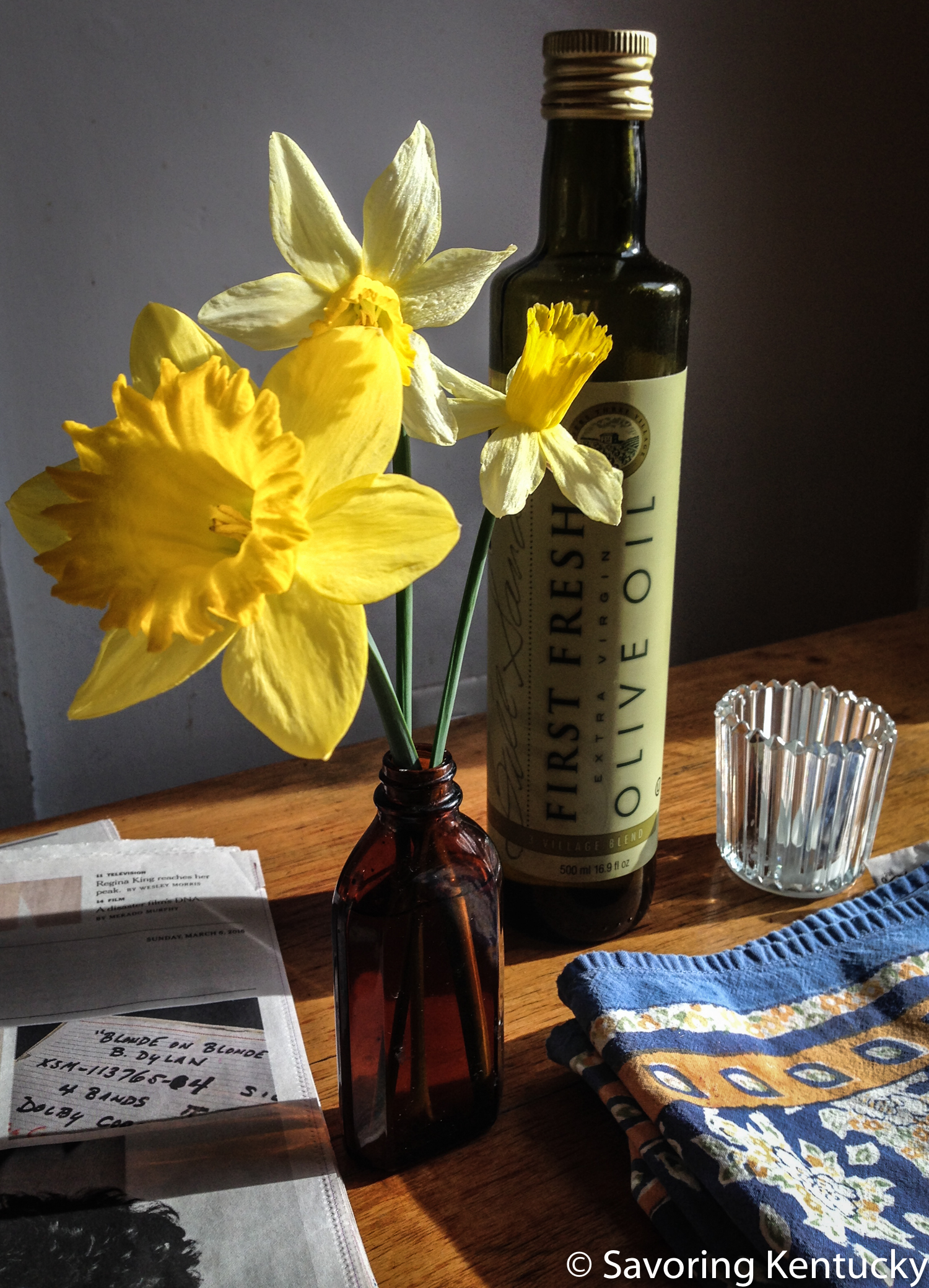 The three precious first daffodils of 2016, unintentionally—and appropriately—illustrating notations by Bob Dylan about "Blonde on Blonde" in a New York Times story about Dylan's 6,000-piece archive of saved papers.