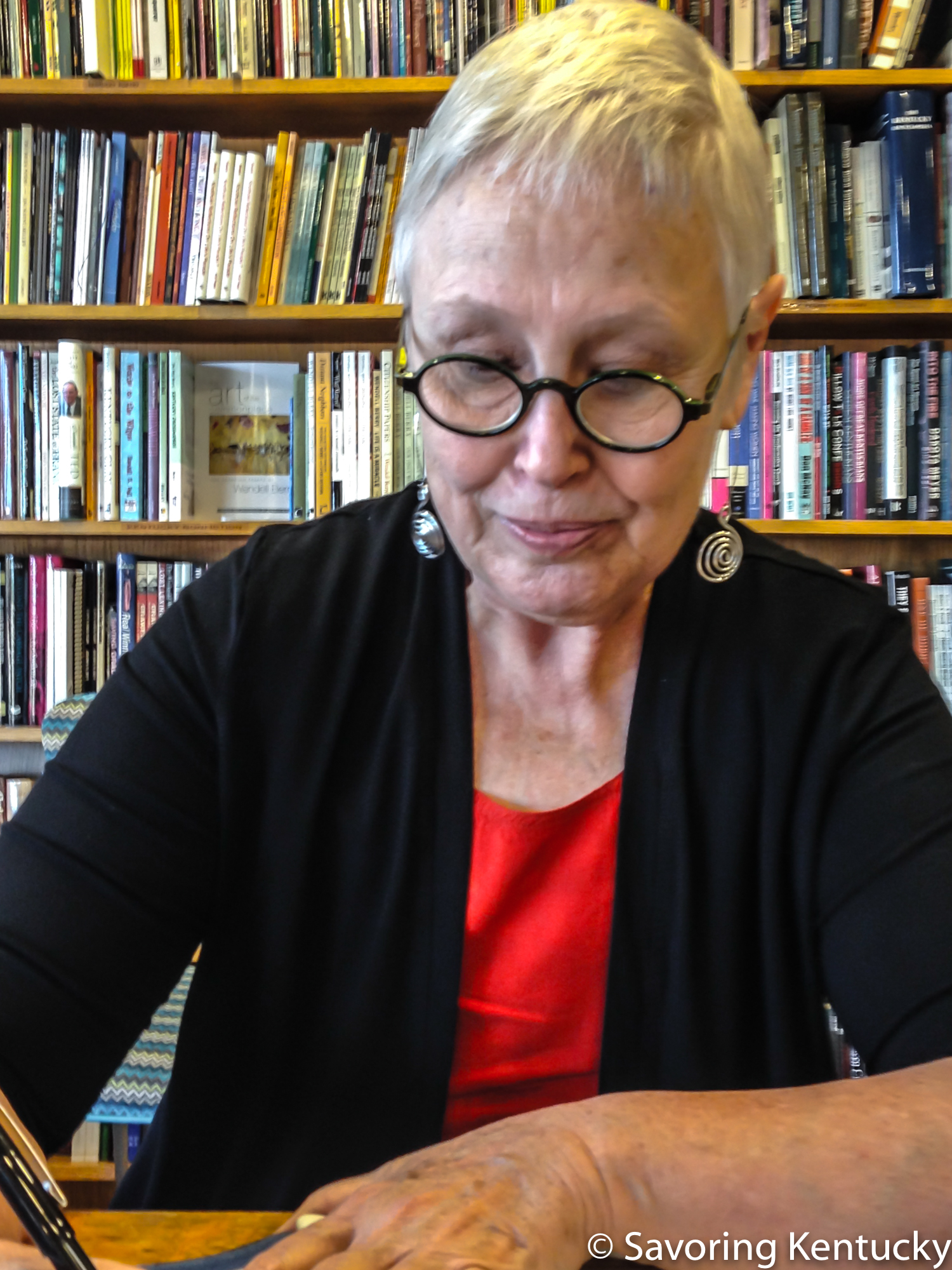 Ronni Lundy signing Victuals at Morris Book Shop, Lexington, Kentucky