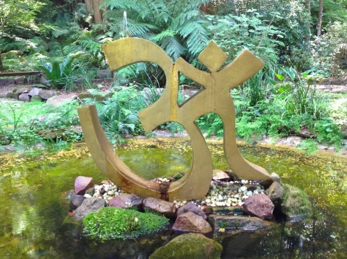 OM