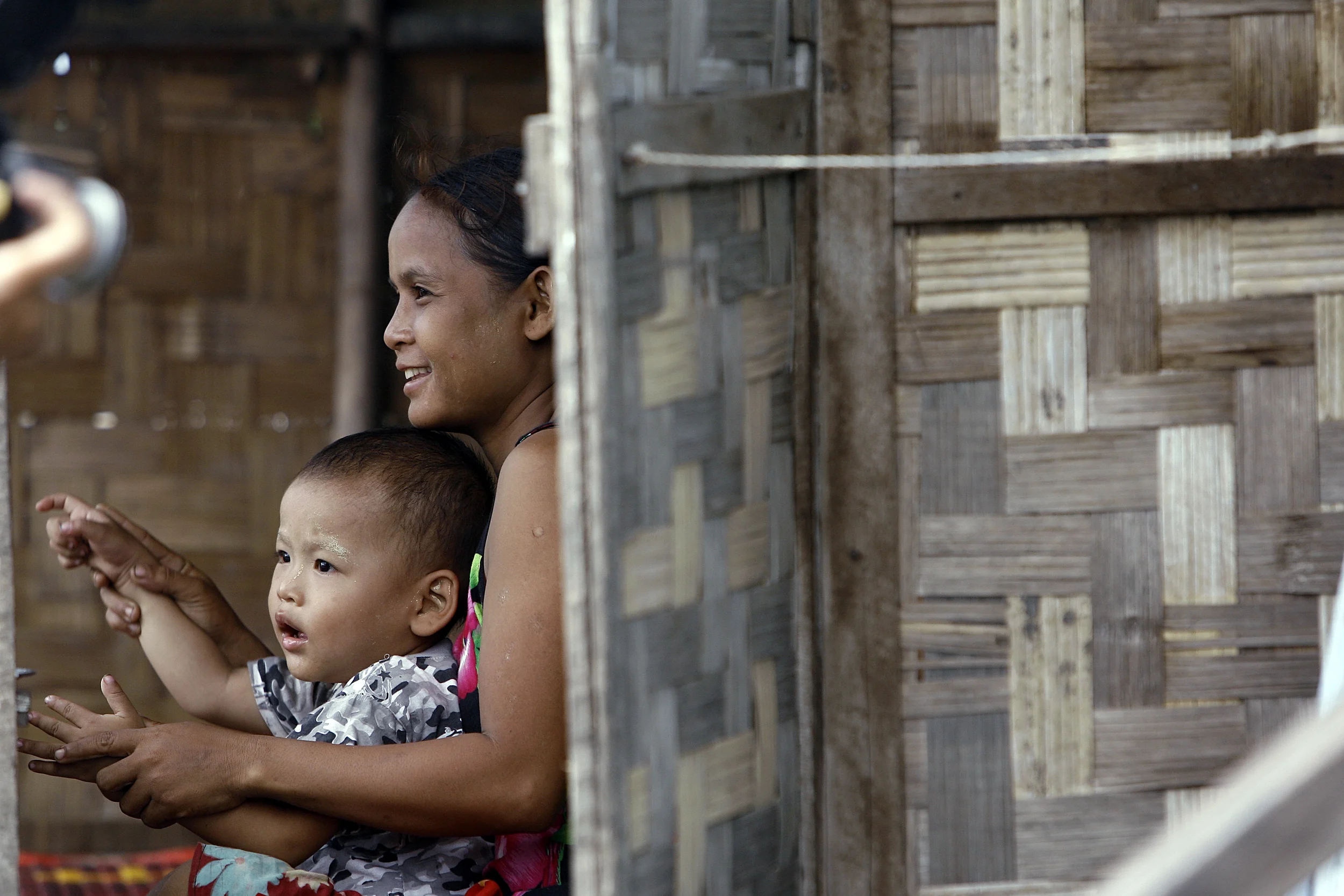 Mother & Child, Kyon Da village, Myanmar, 2009. Source:
UN Photo/Mark Garten