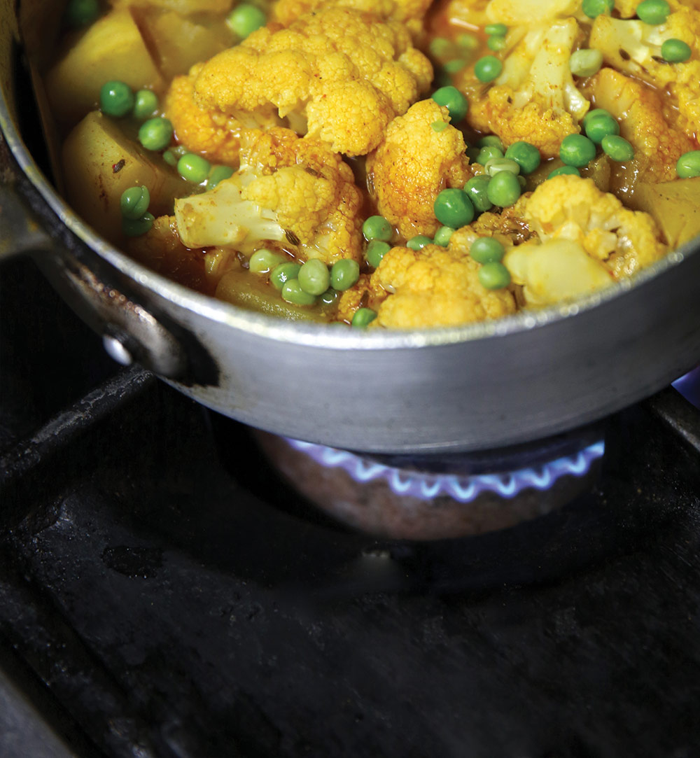 Linda’s Cauliflower and Potato Curry with Peas