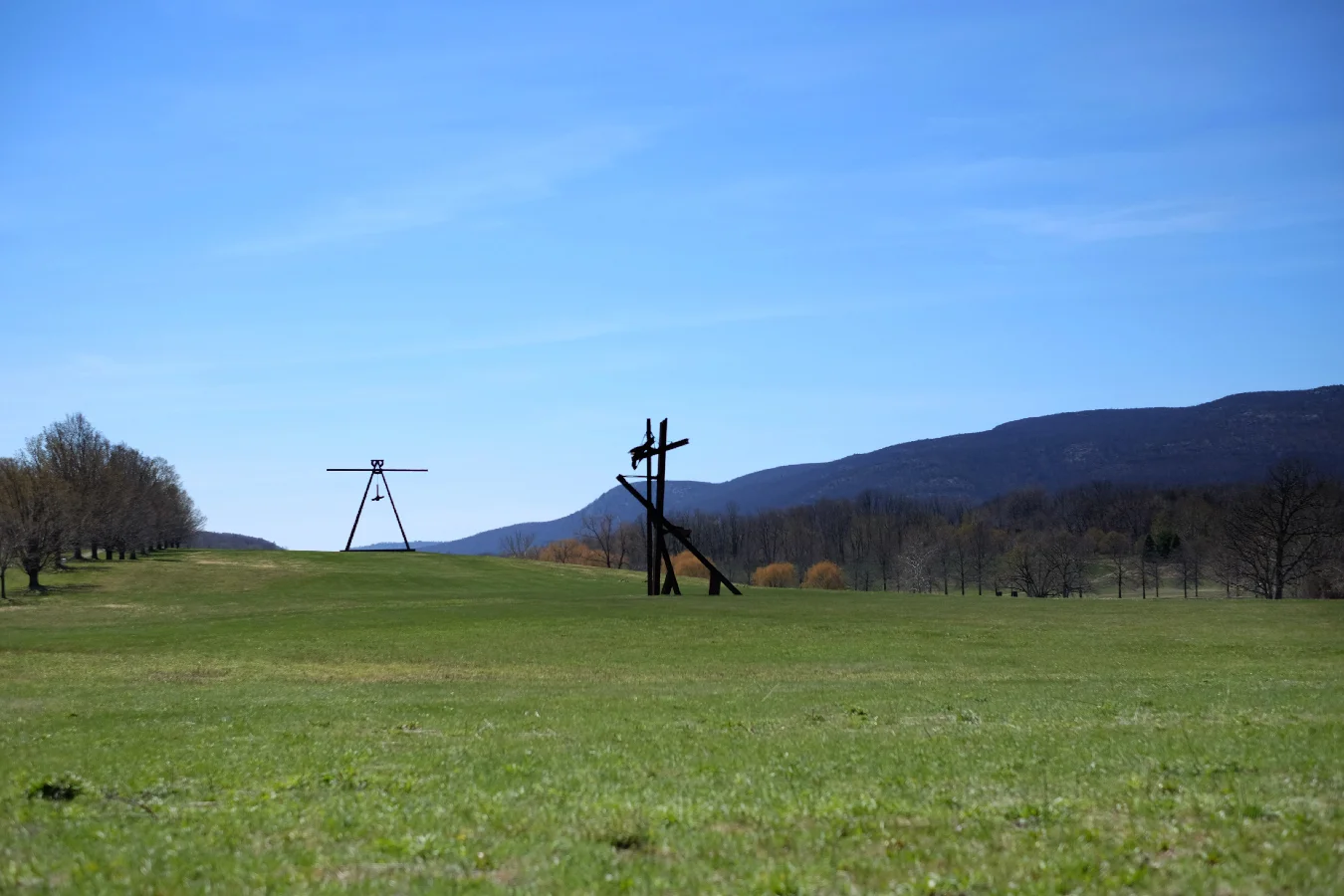 We arrived at Storm King Sculpture Center, in upstate NY, Saturday afternoon. This vast park is an outdoor museum for monumental sculptures by DiSuvero, Calder, Richard Serra, David Smith, Maya Lin and Andy Goldsworthy - and many more.