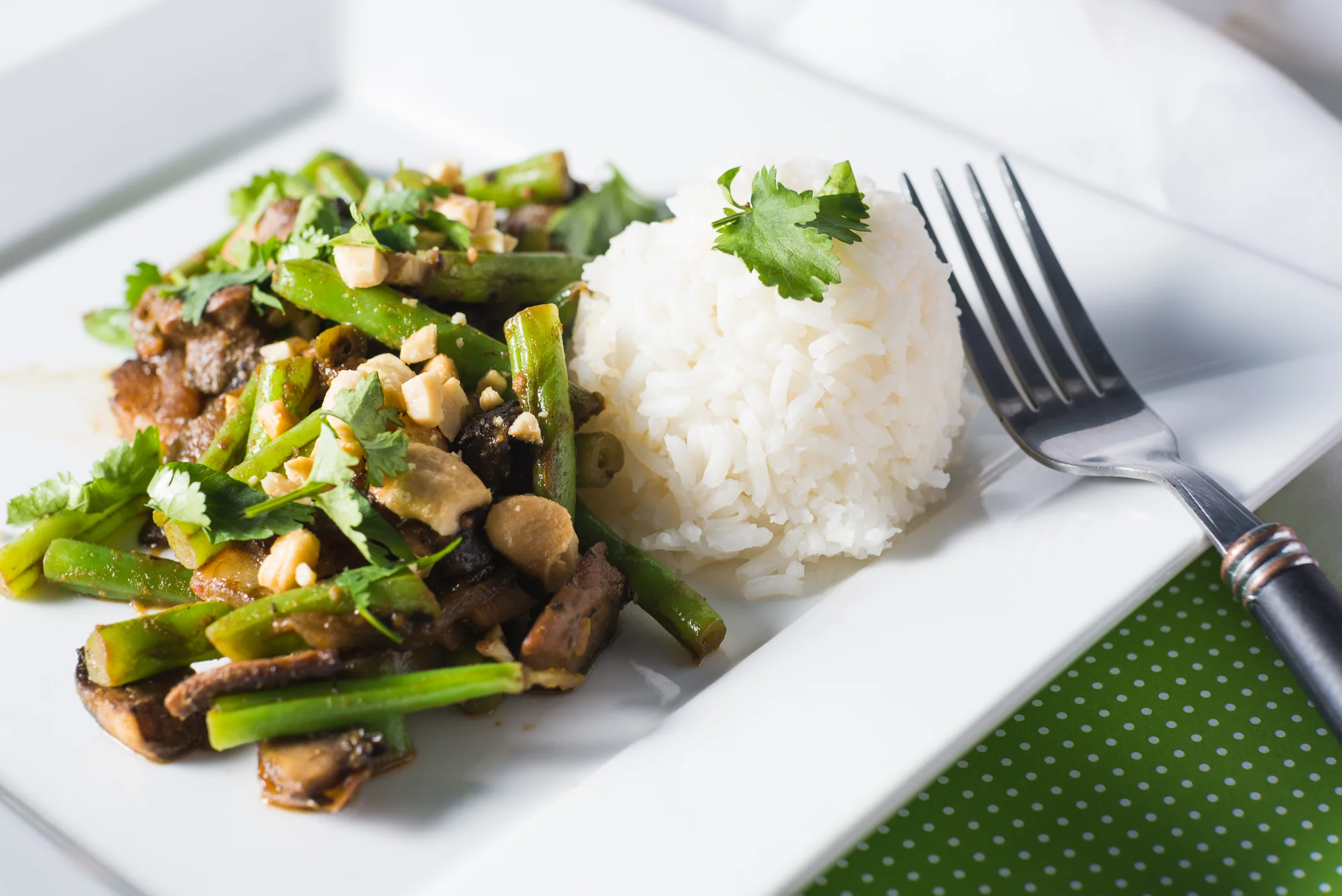 Green Curry Stir Fry with Cashews