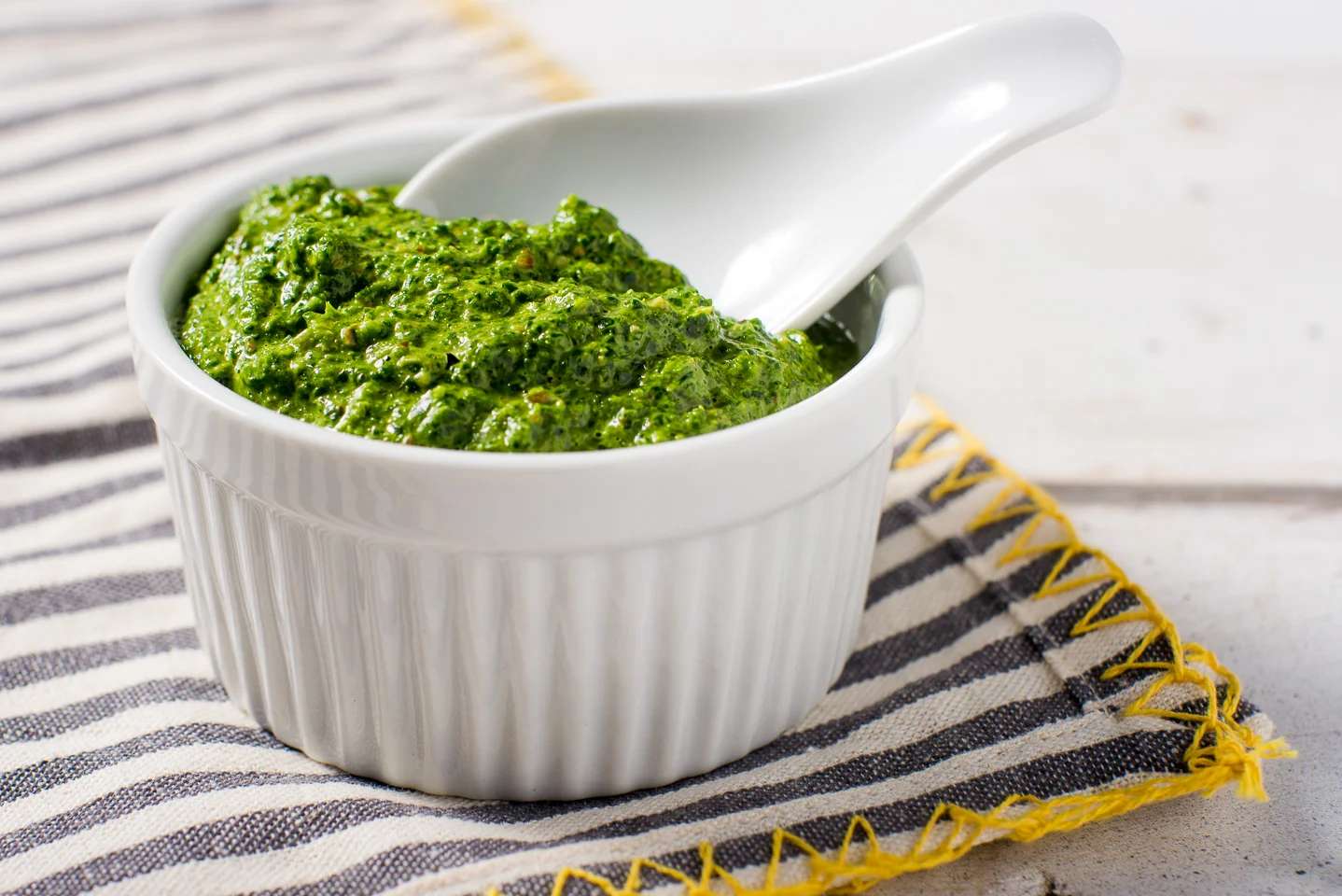 Raw Spinach Sunflower Pesto