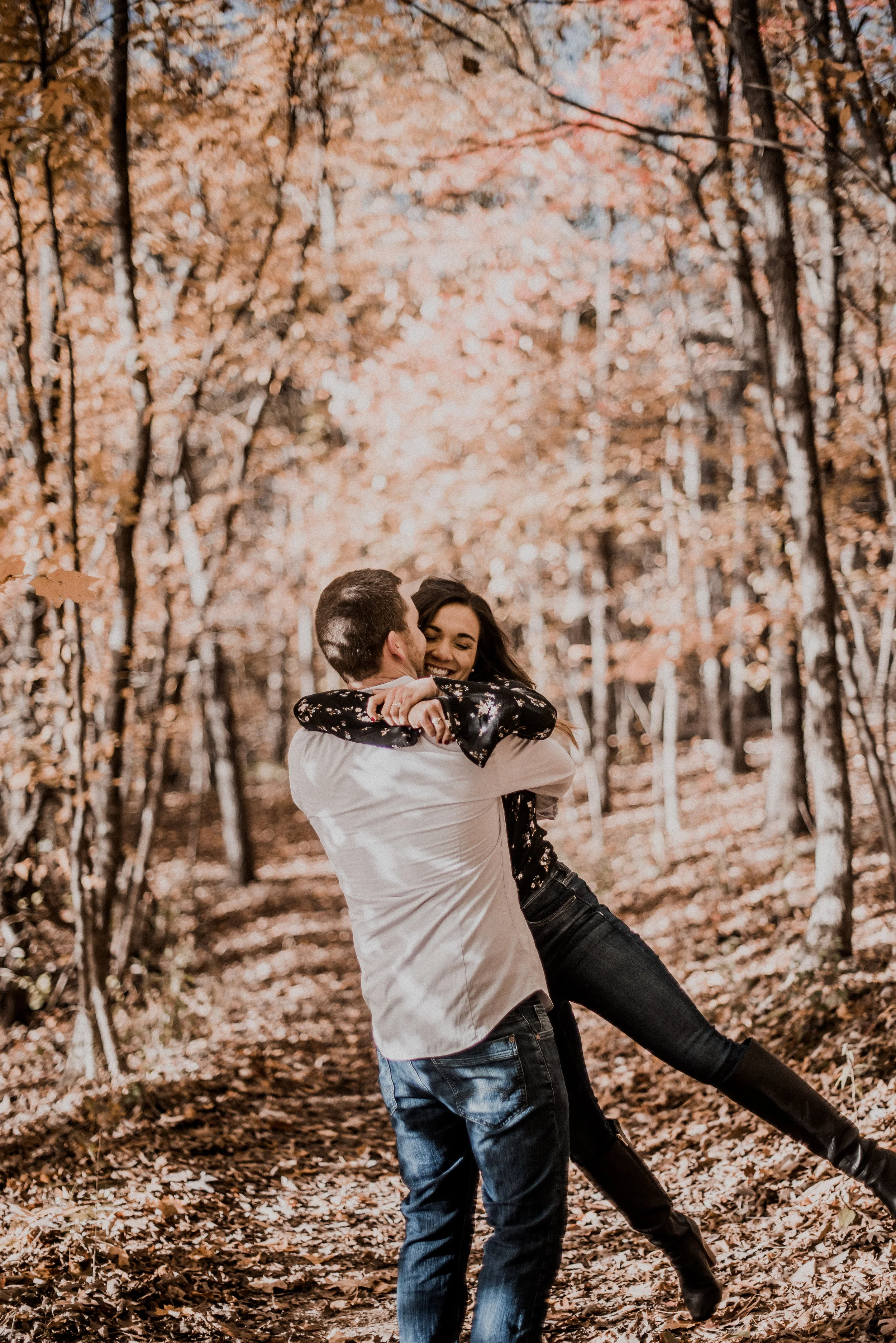 Melissa Cervantes Photography Iowa, Midwest + Destination Wedding Photographer - Ben + Lindsey ENGAGED-60.jpg