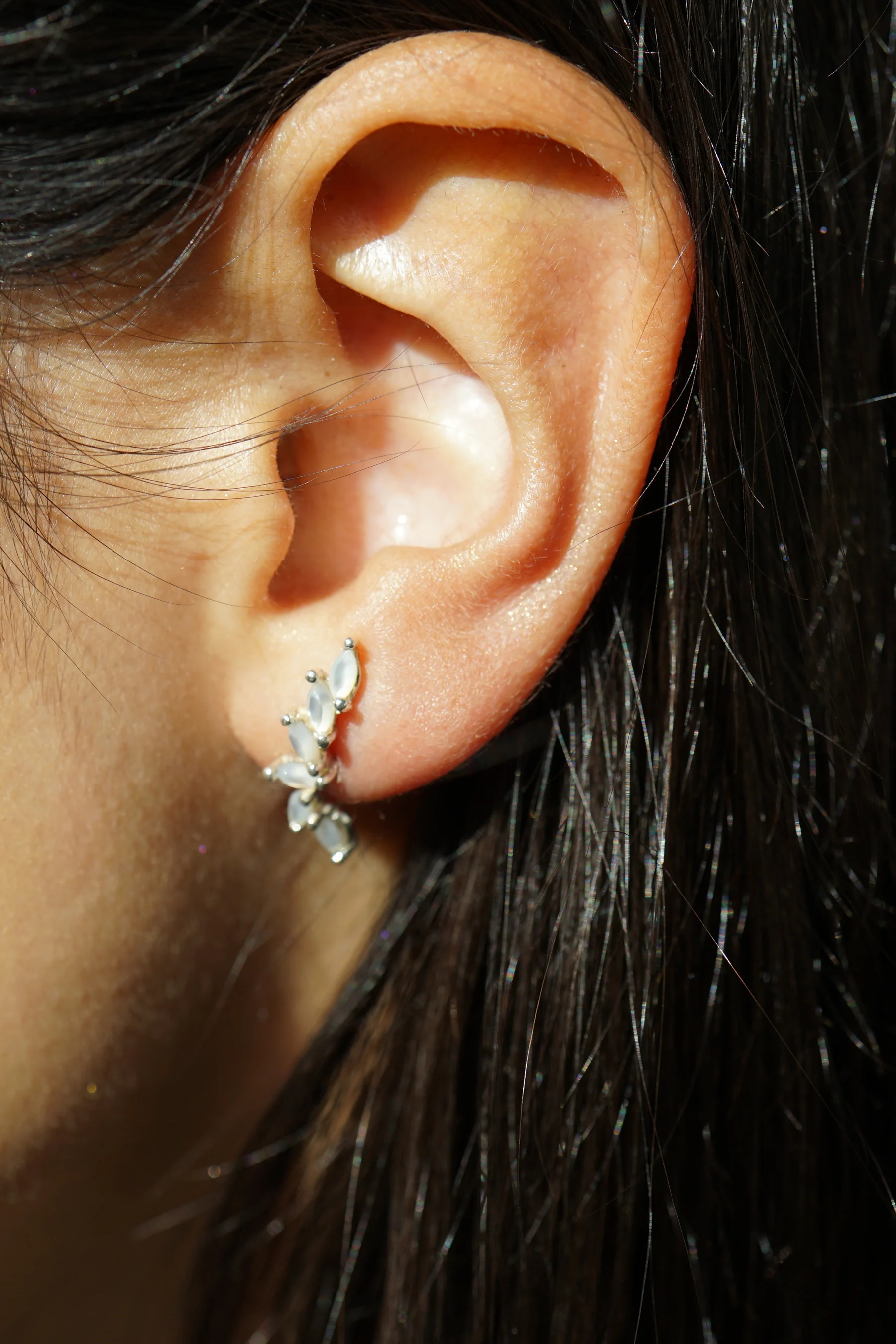 lyrieearringLB4.jpg