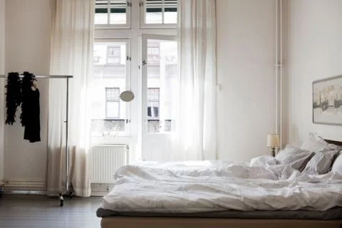 Second Floor Flat—Hunting in London