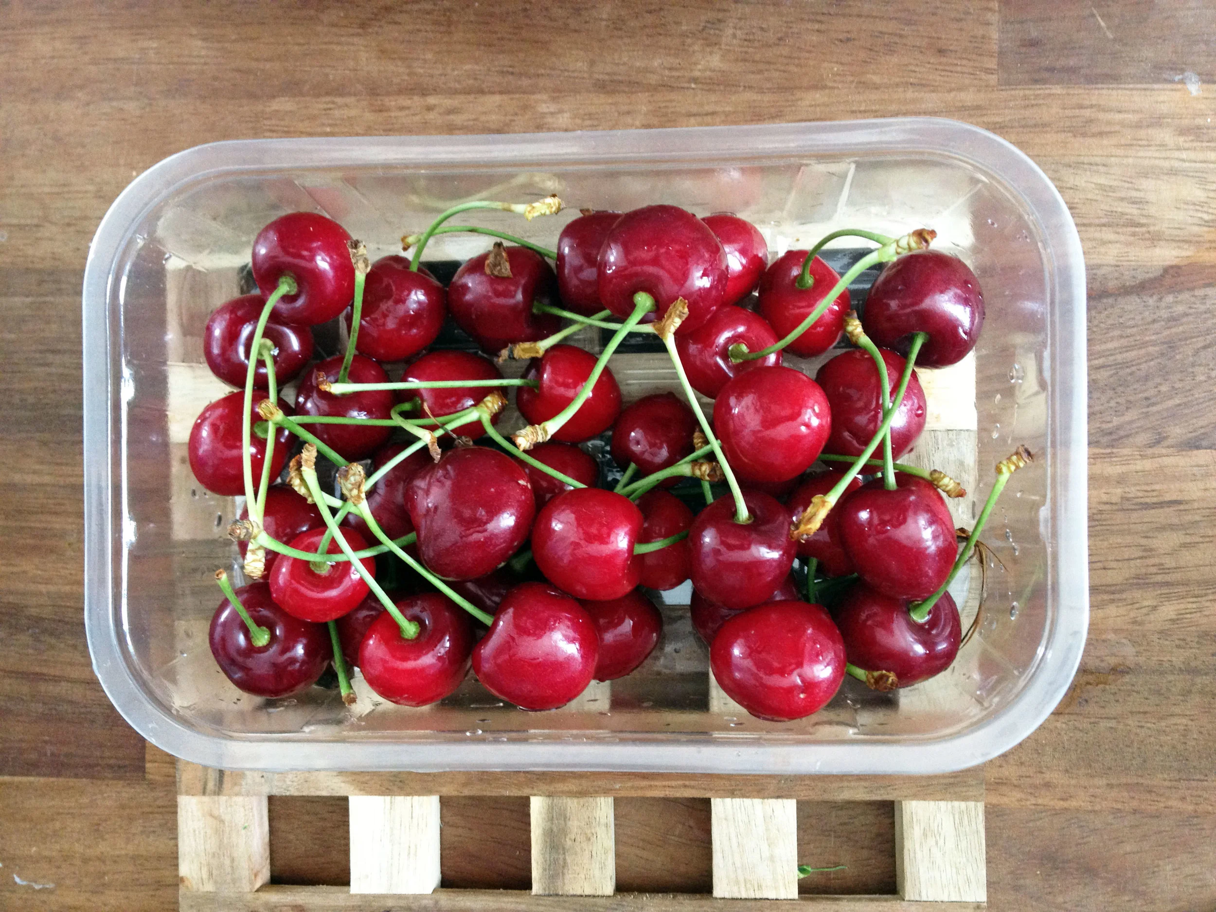 Cherries / Second Floor Flat