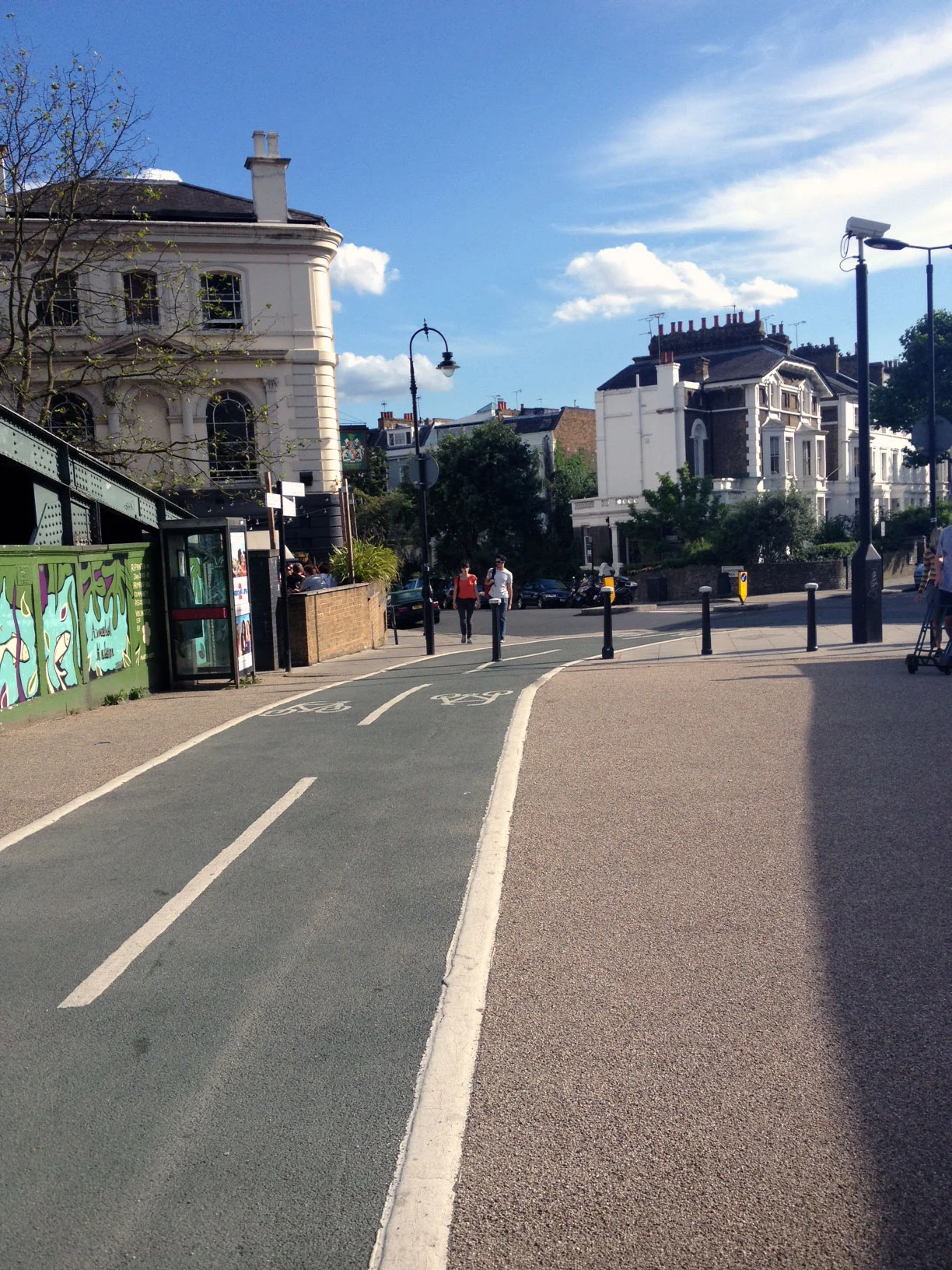 Chalk Farm Bridge / Second Floor Flat