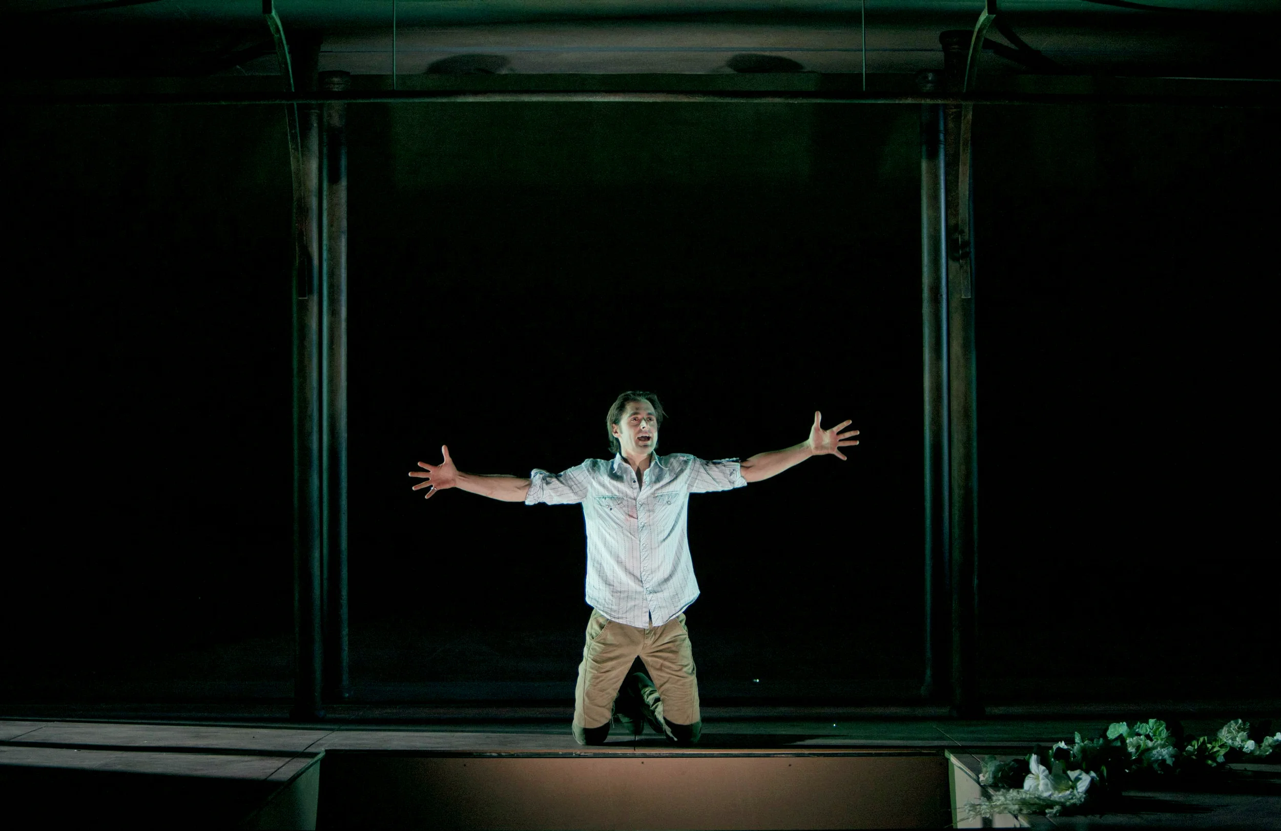 Romeo _ Juliet YRT 824.jpg