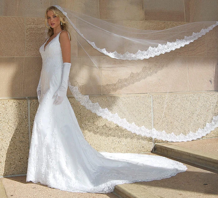 perfect-wedding-gowns-gold-coast.jpg