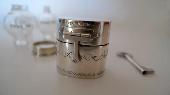 Alice's Kept Objects - Box