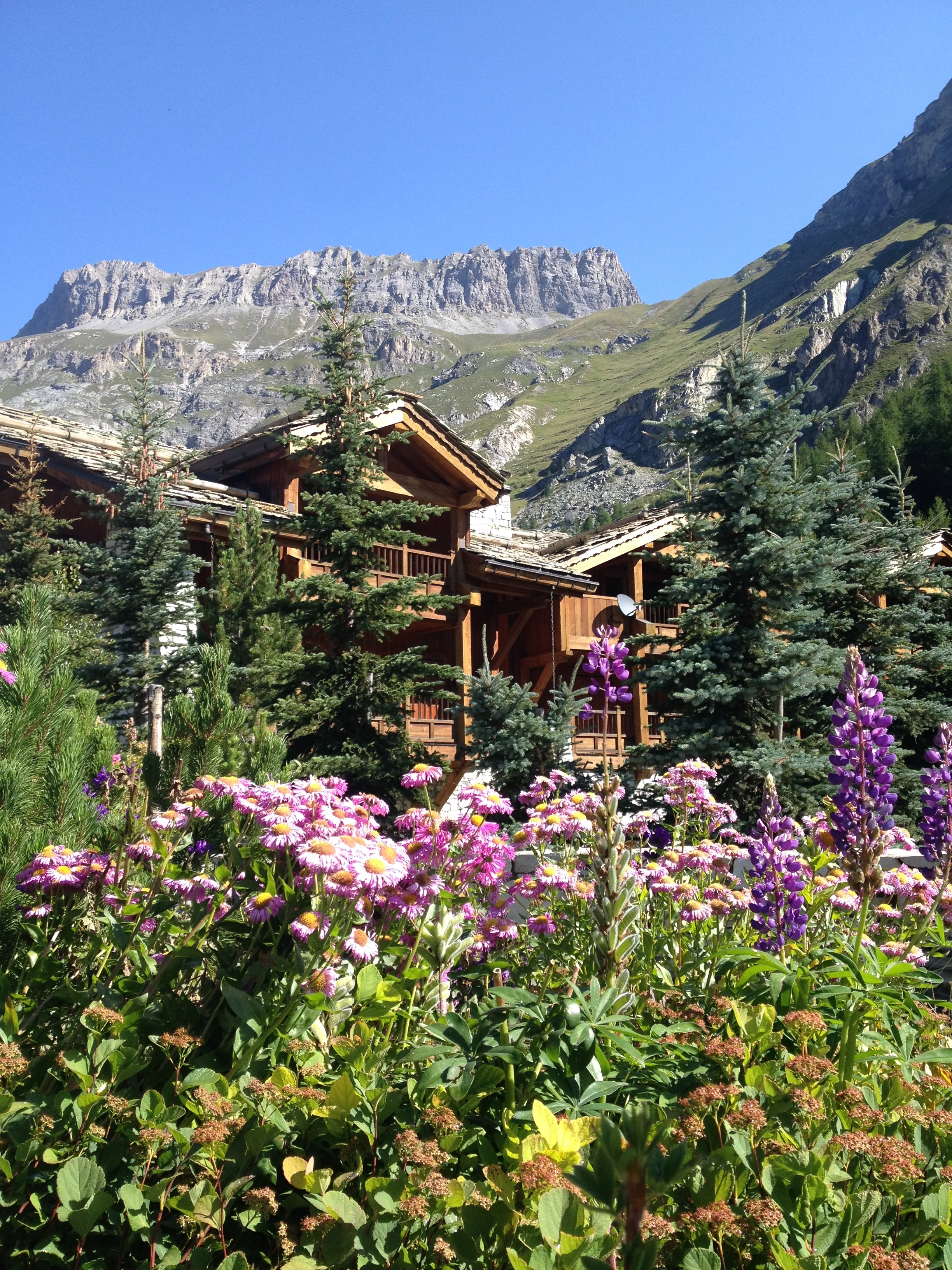 Beautiful Destination: Val d’Isère, a Picture Perfect French Alpine Town