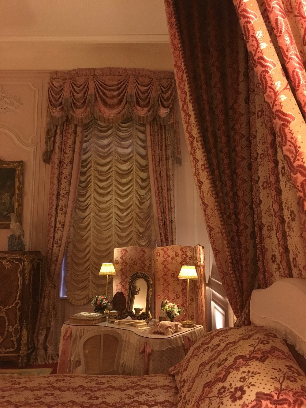 UK Waddesdon Manor guest room details National Trust French Chateau Rothschild Buckinghamshire garden chateau Eileen Hsieh Follow That Bug .jpg