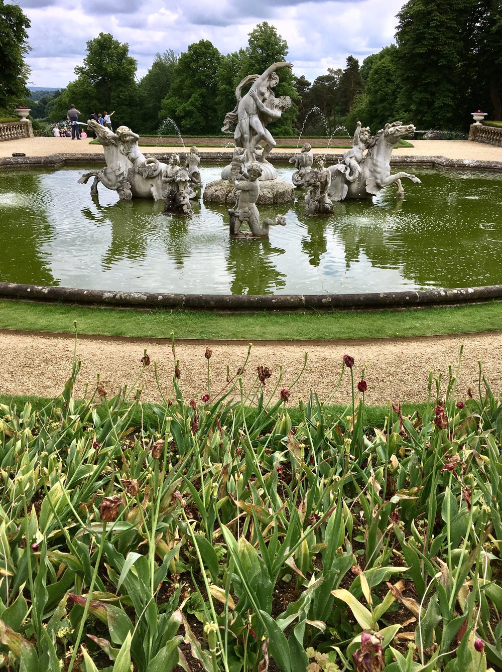 UK Waddesdon Manor garden fountain National Trust French Chateau Rothschild Buckinghamshire garden chateau Eileen Hsieh Follow That Bug 2.jpg