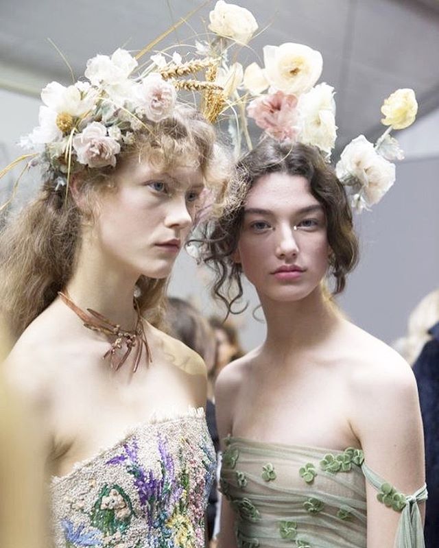 Headed into a holiday weekend like 🌸
.
Inspiration from Dior&rsquo;s SS17 show #Dior #couturefashion #couture #floralcrown #instainspo #fashionforward #muse
