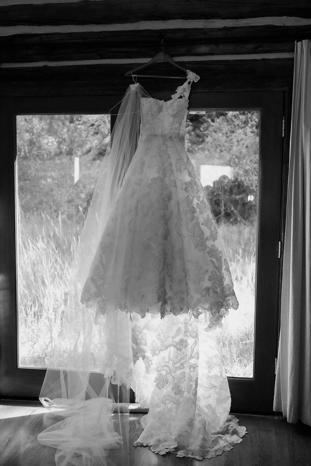 Dunton Hot Springs_Heirlooms Design_Elizabeth Wells_Destination Wedding060.jpg