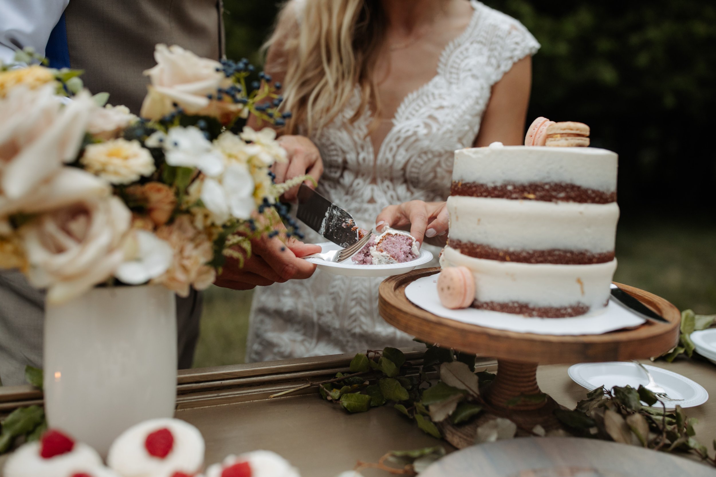 Heirlooms Design_Michigan Lake Destination Wedding_Hallie Kohler-635-1.jpg