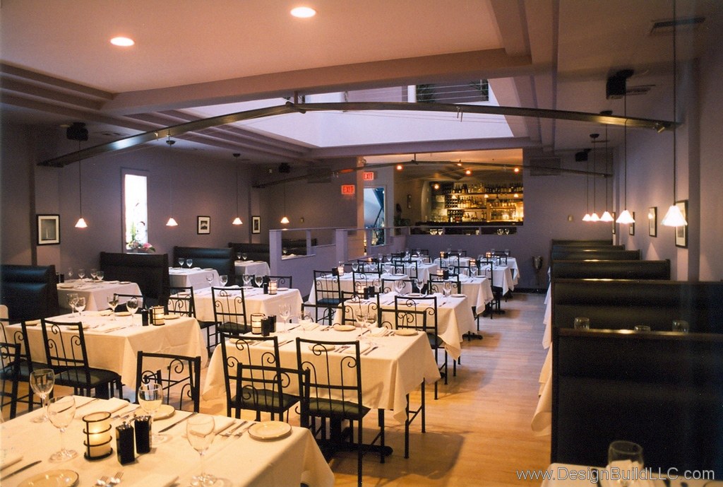 designbuildllc.com_Restaurant_Husch_02.jpg