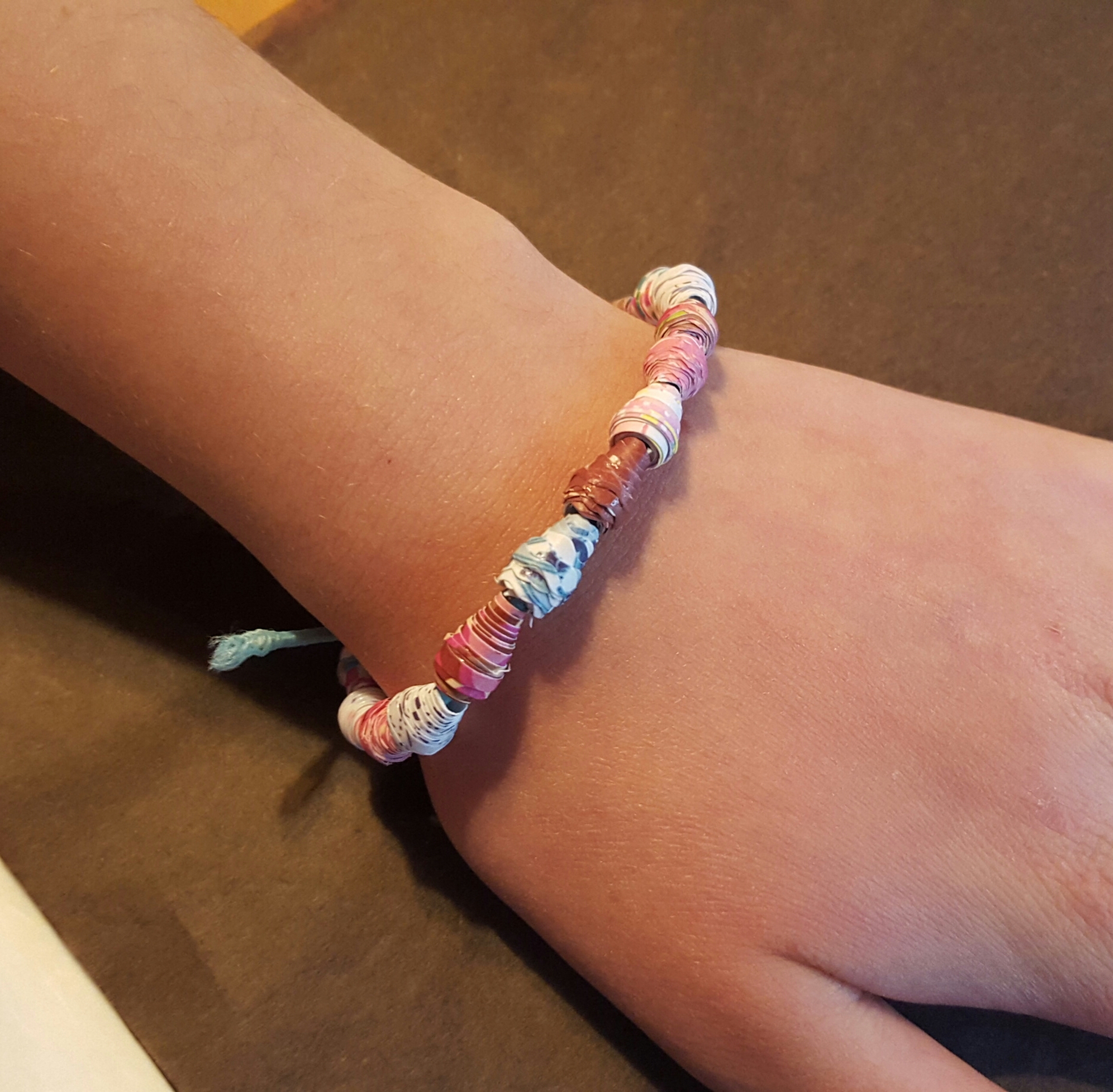 Armbandje of haarband maken van papier - met Diana