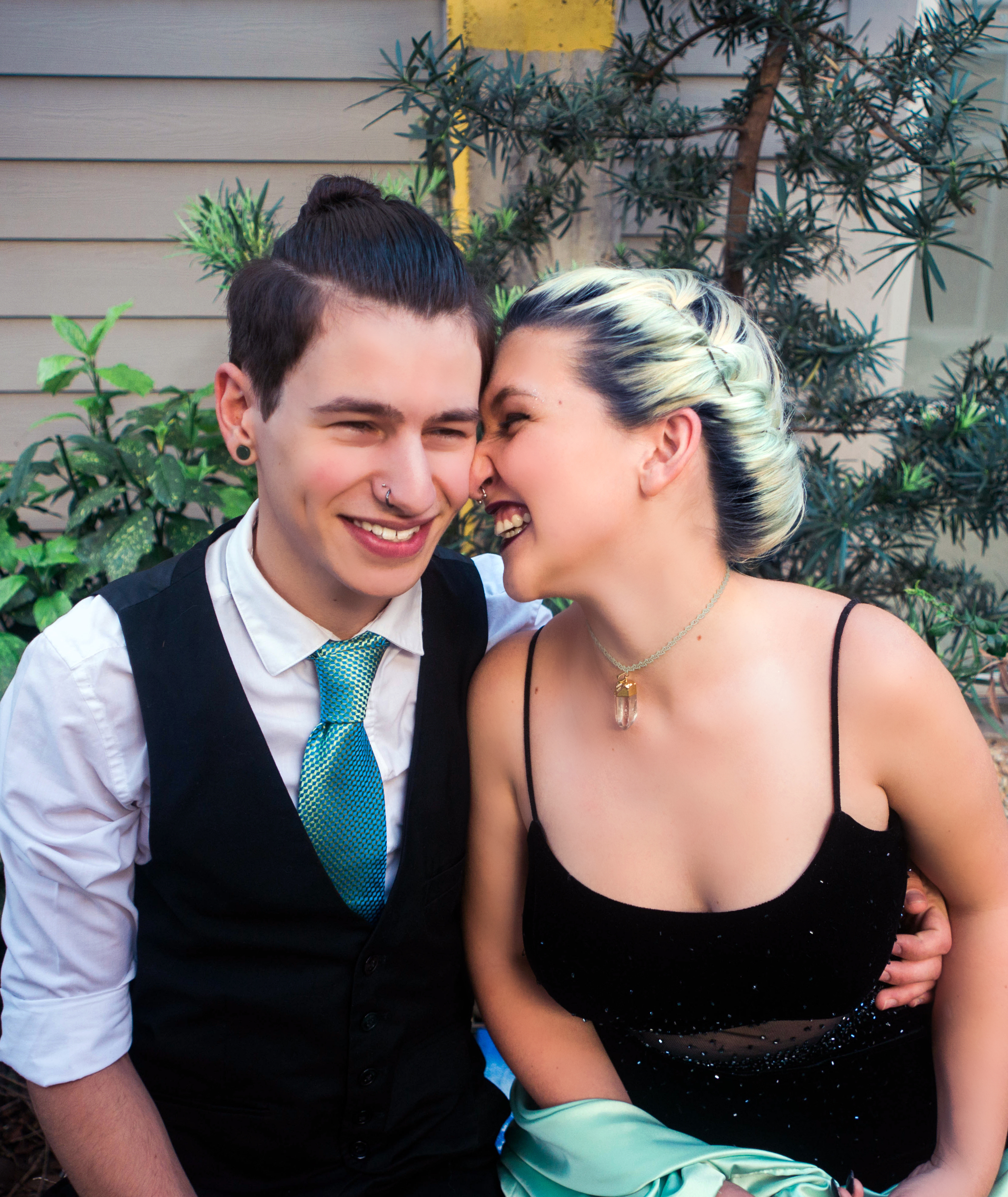 Karen Kelly Studios -Prom2016 - Skylar and Emily09.jpg